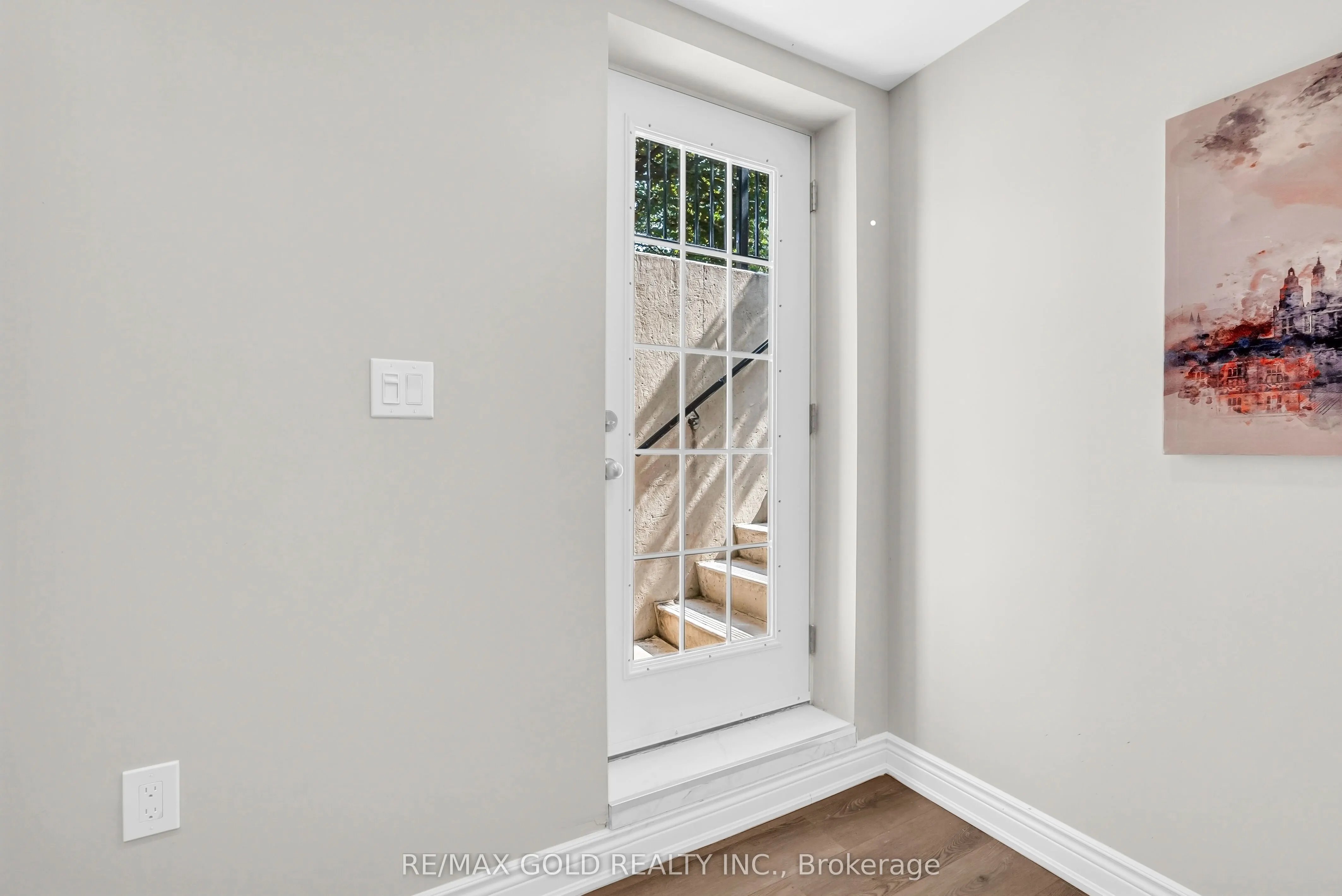 2901 Gardenview Crescent