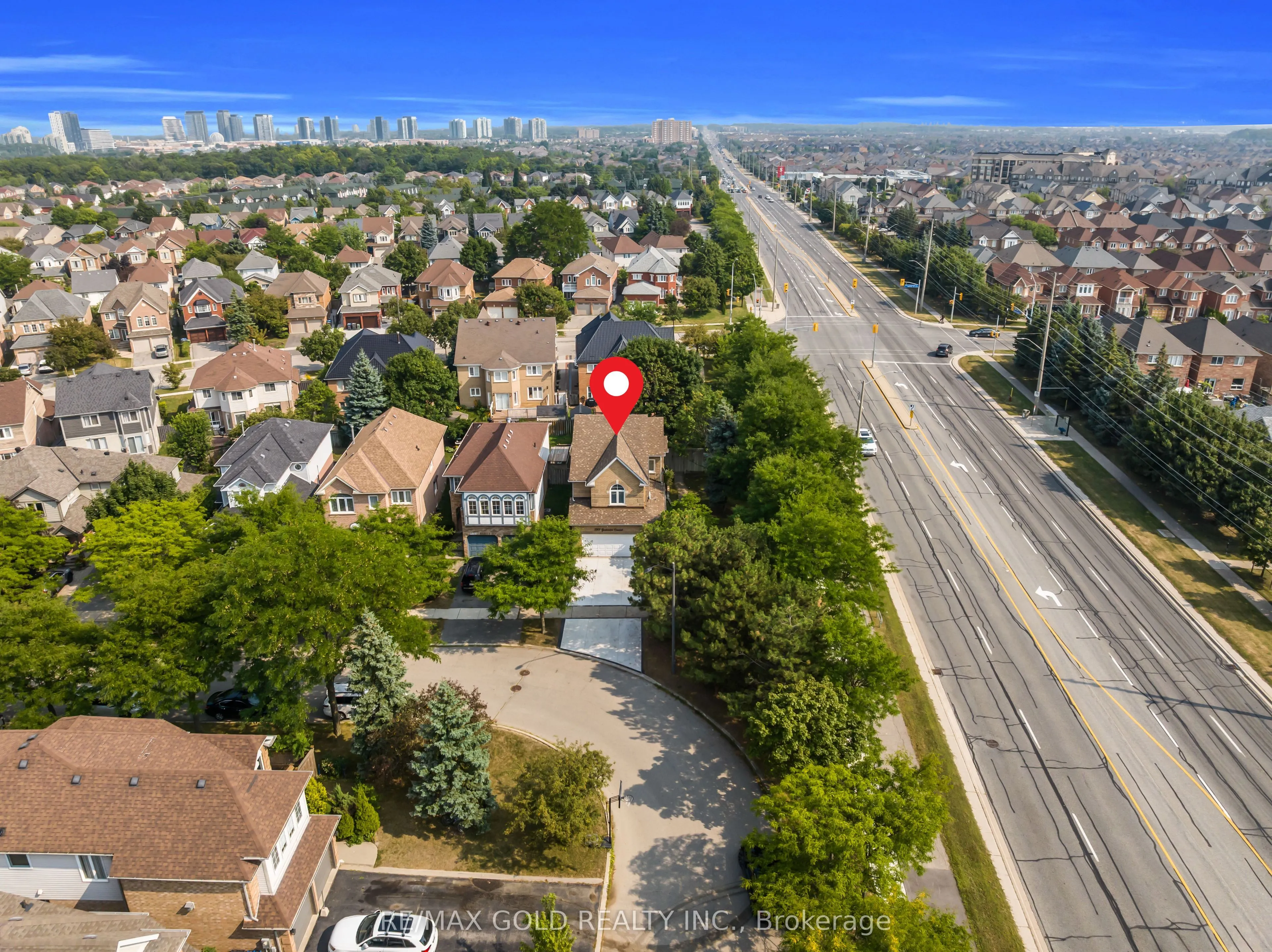 2901 Gardenview Crescent