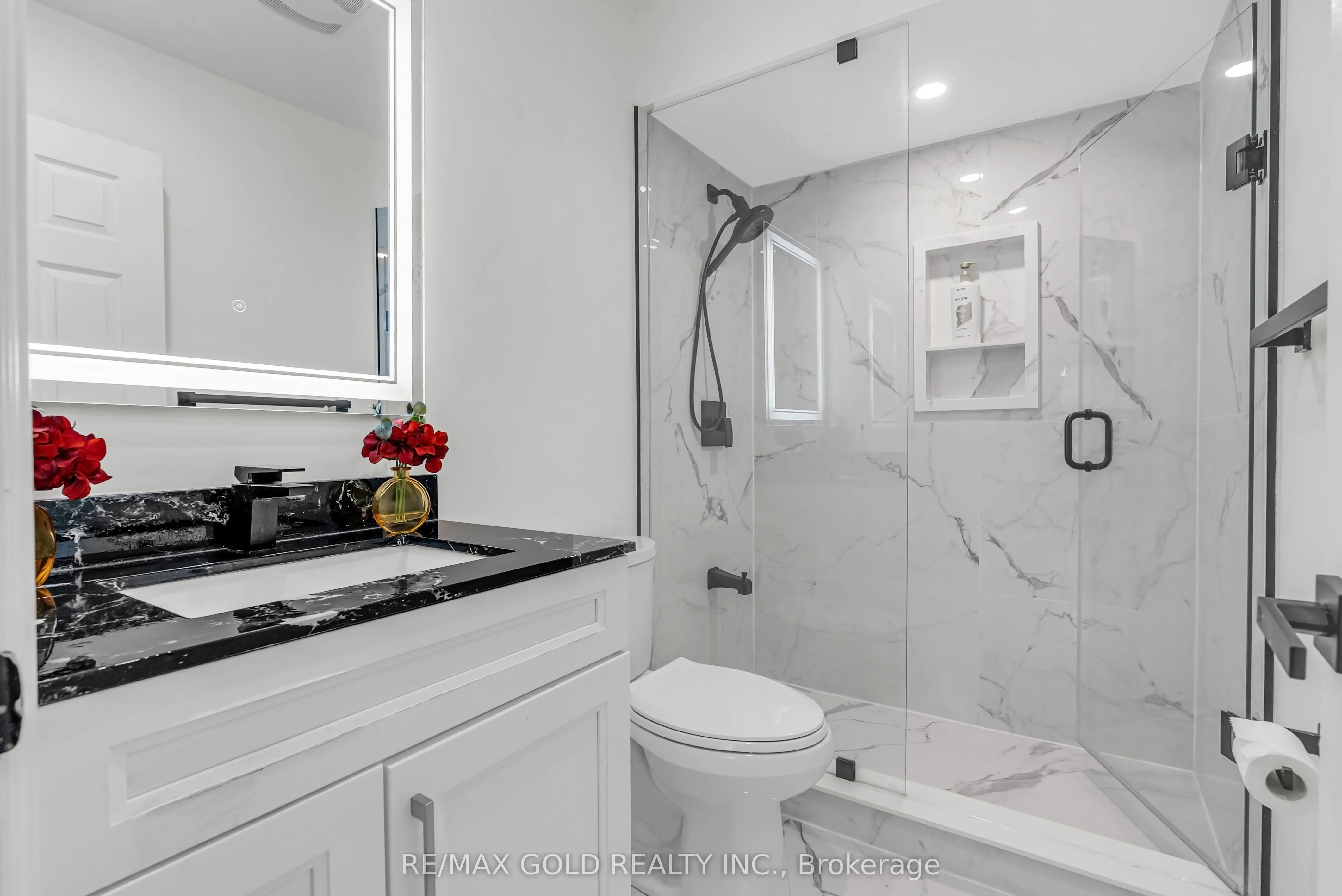 2901 Gardenview Crescent