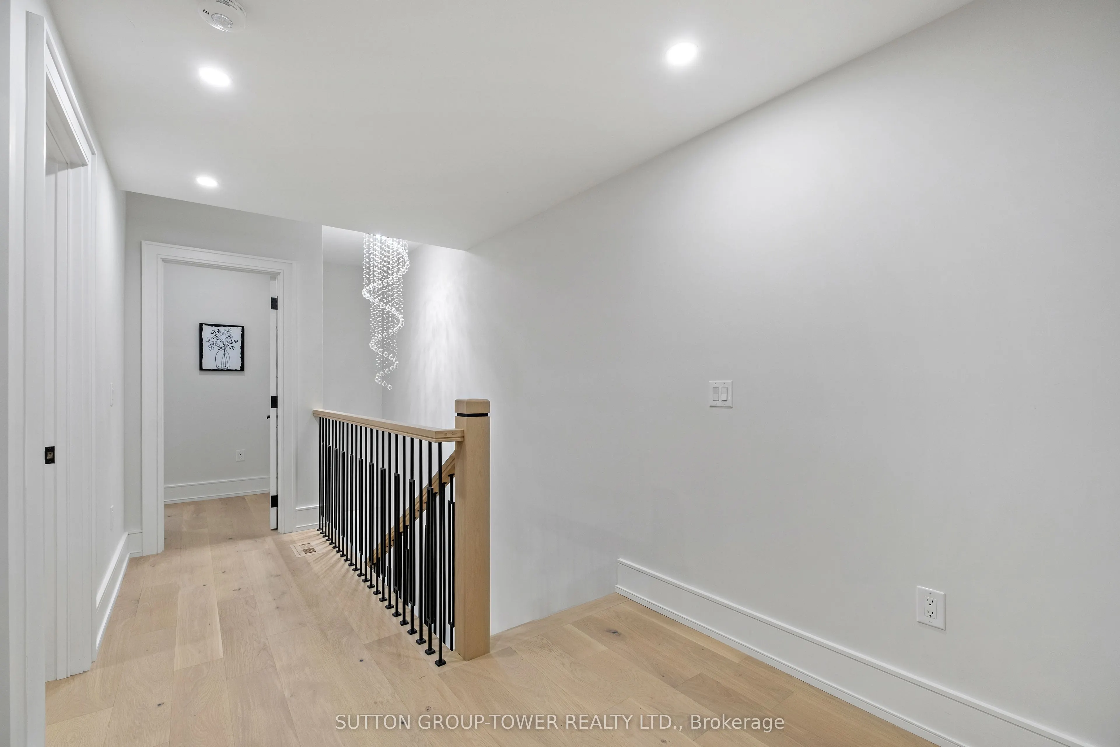48 Silverthorn Avenue