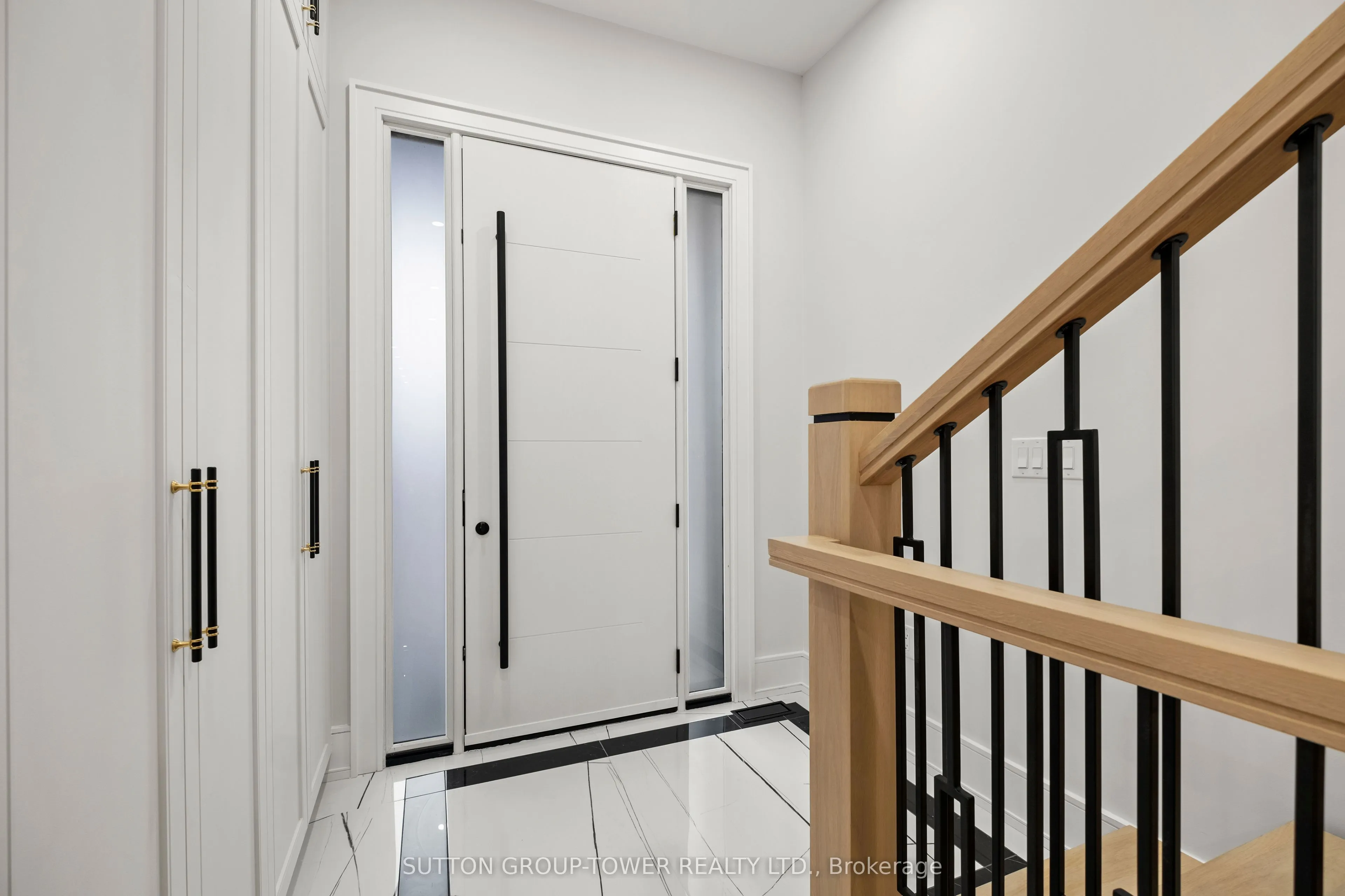 48 Silverthorn Avenue