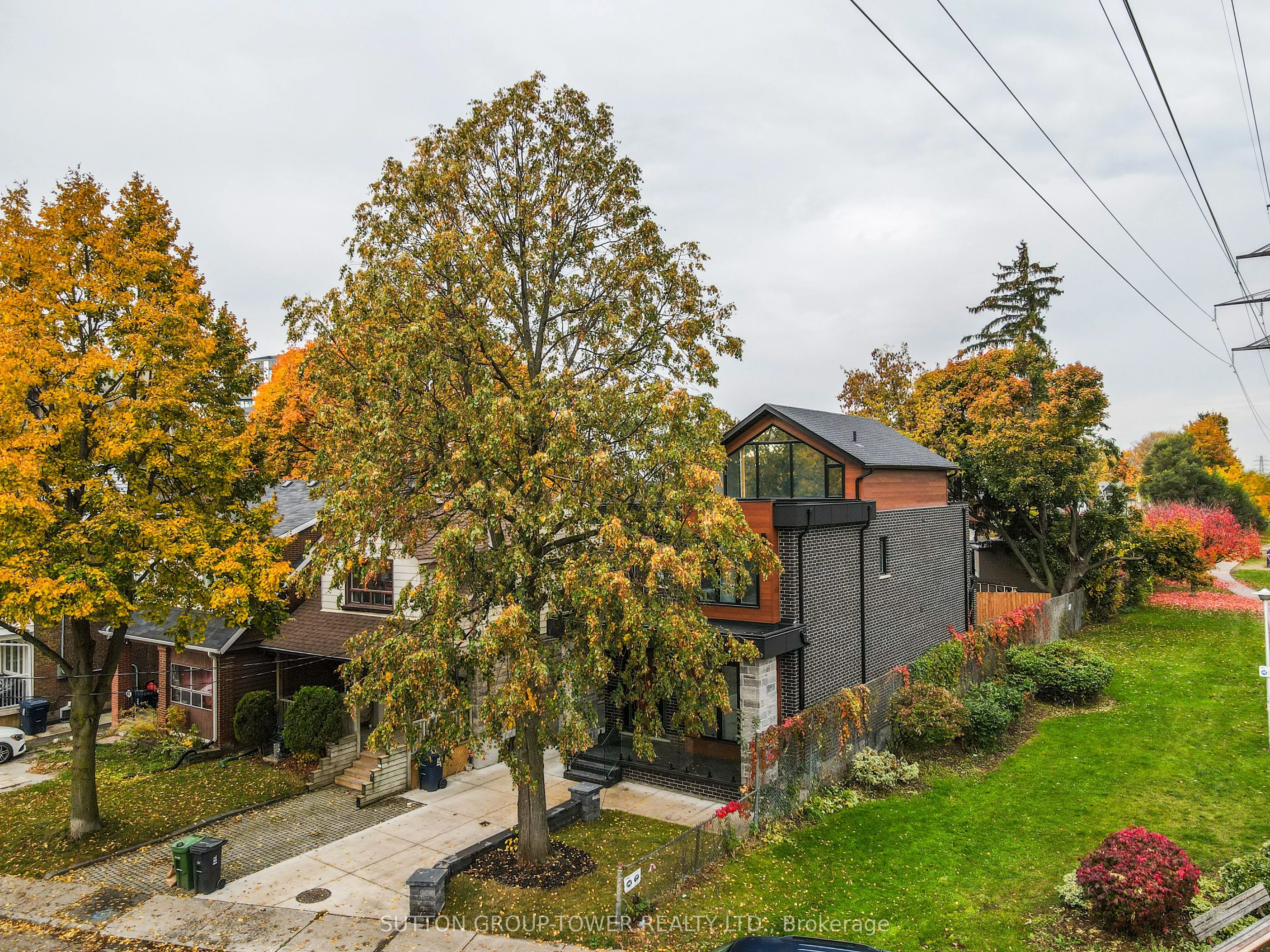 48 Silverthorn Avenue
