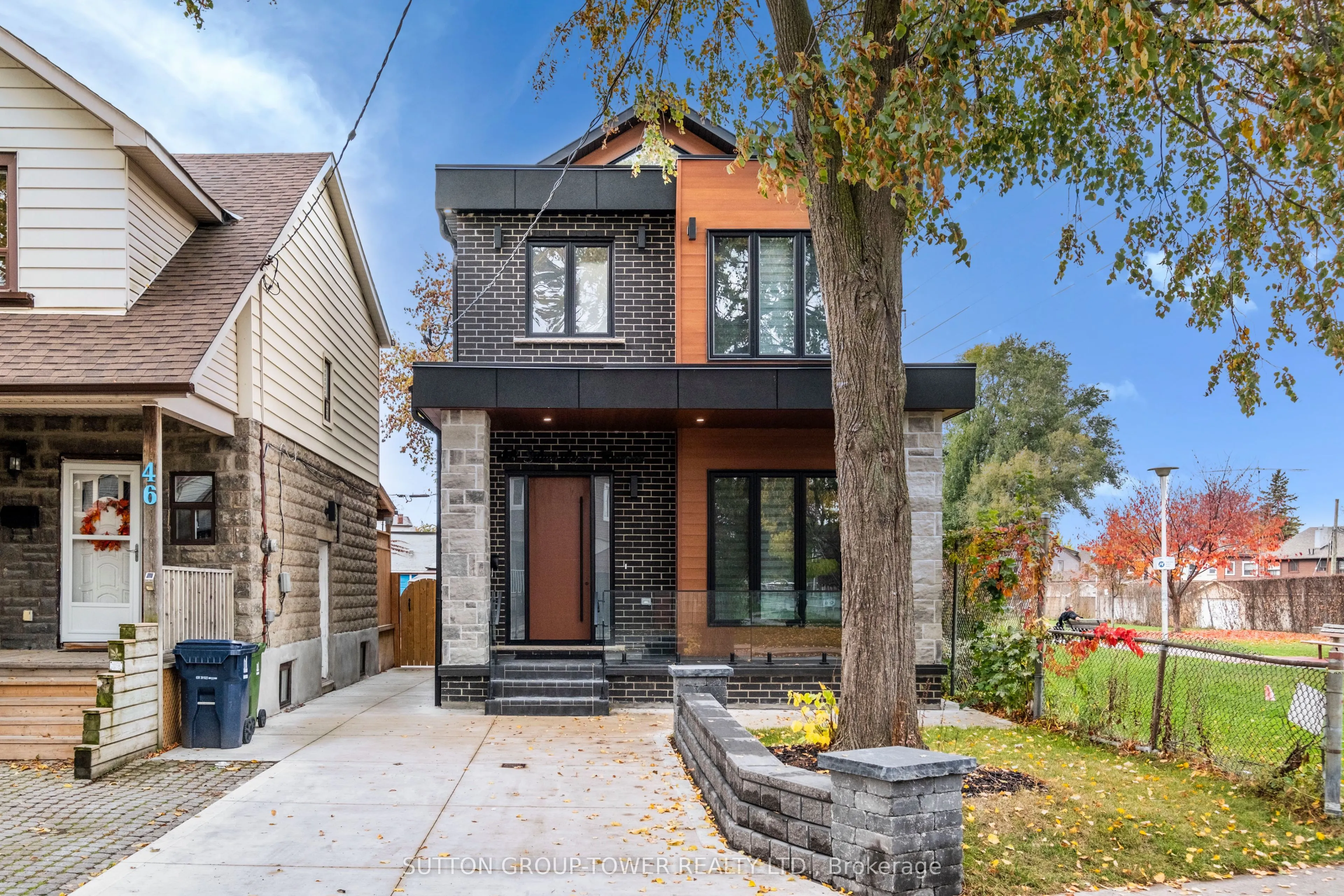 48 Silverthorn Avenue