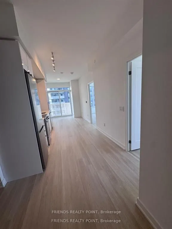 5105 Hurontario Street, #2111