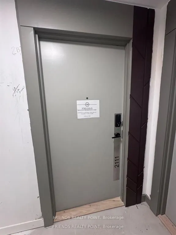 5105 Hurontario Street, #2111