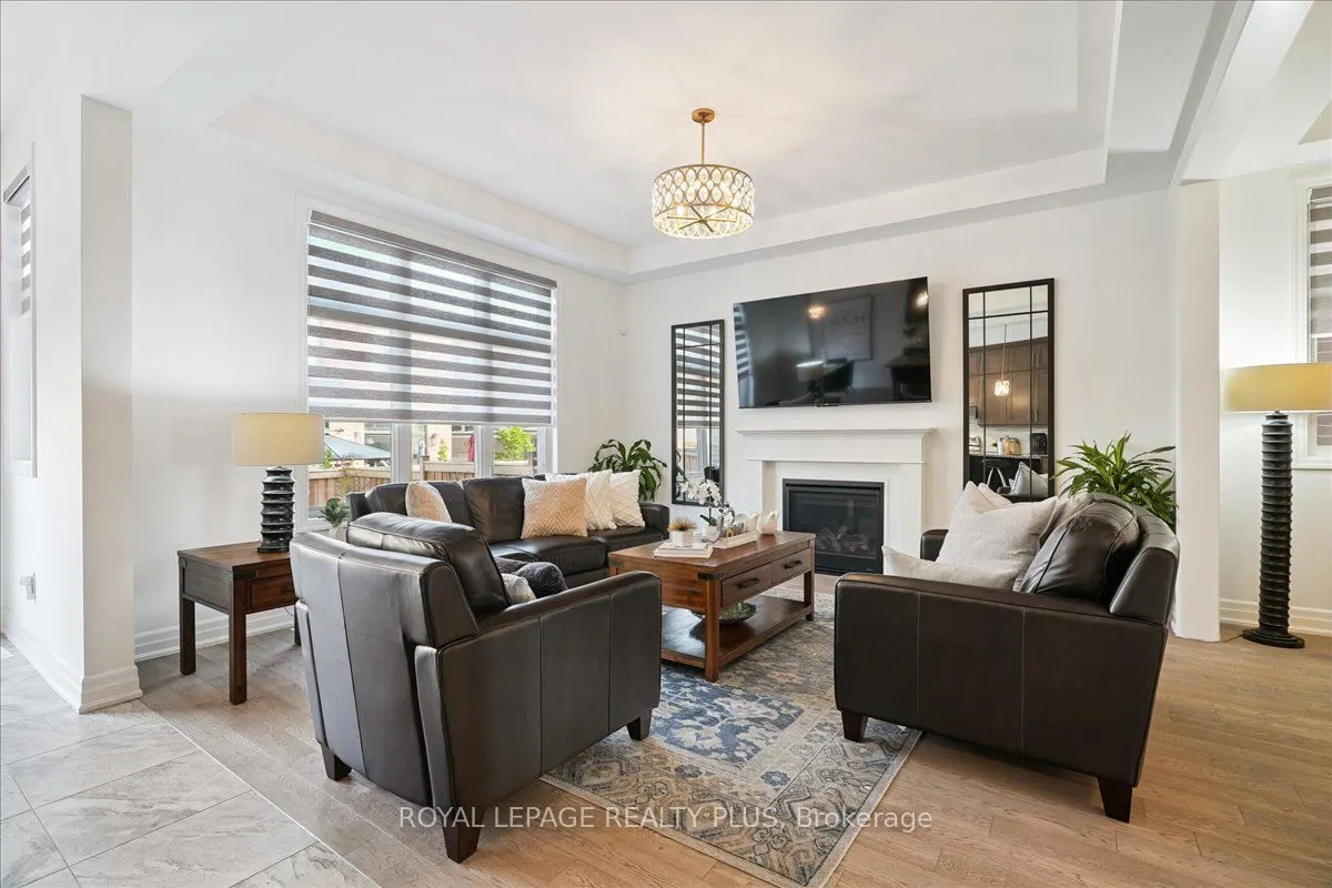 1416 Lakeport Crescent