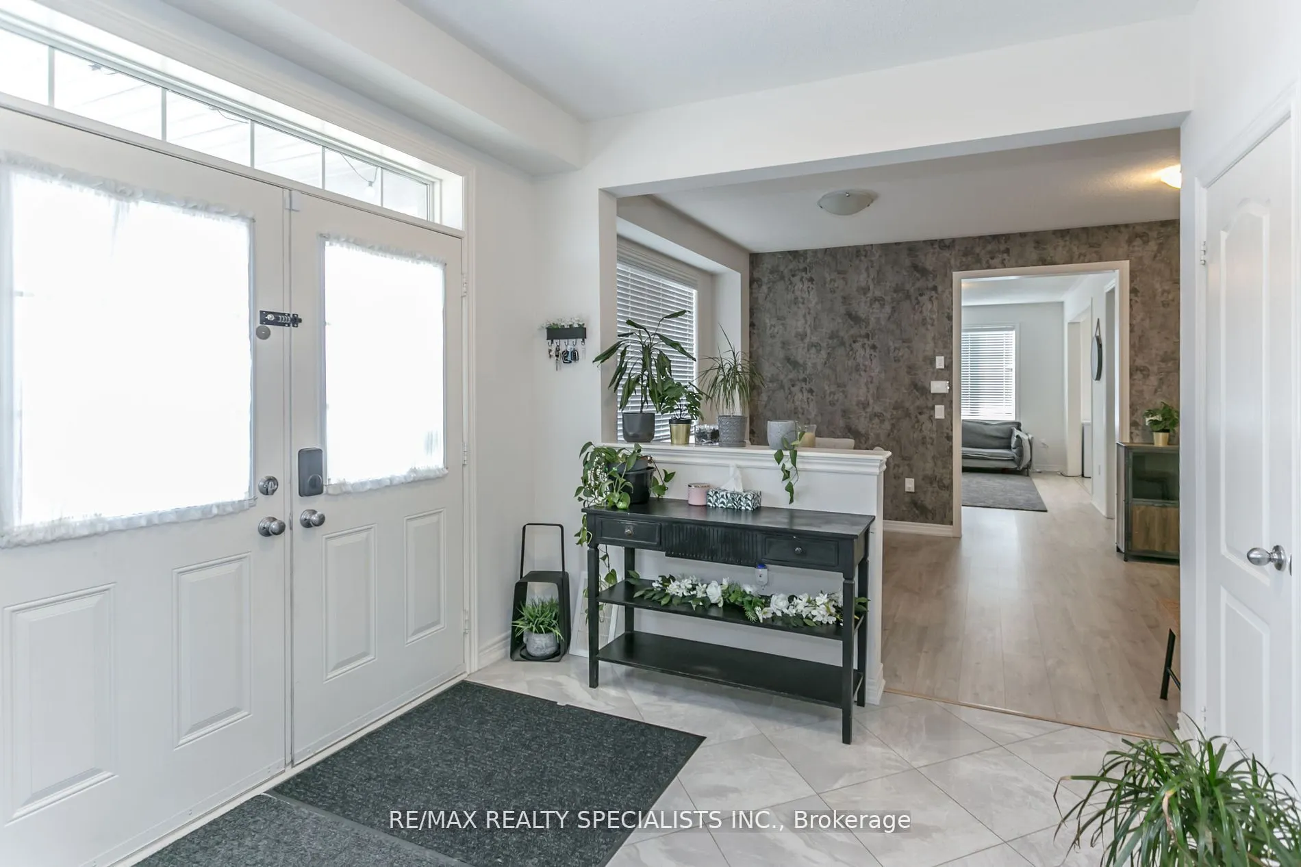 1558 Carr Landing