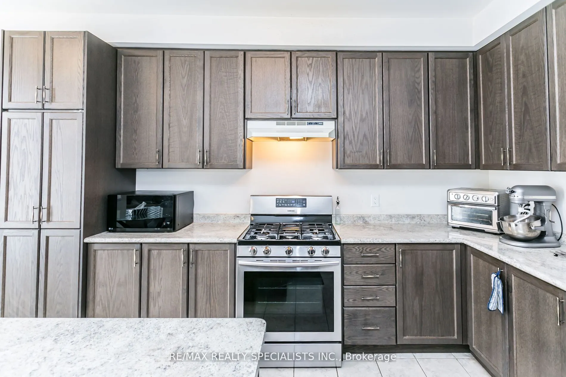 1558 Carr Landing