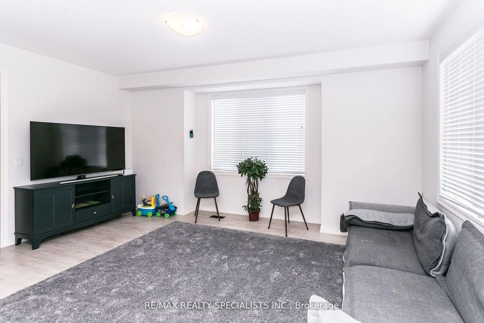 1558 Carr Landing