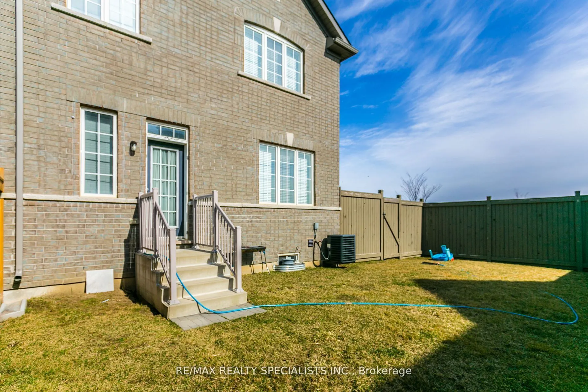 1558 Carr Landing