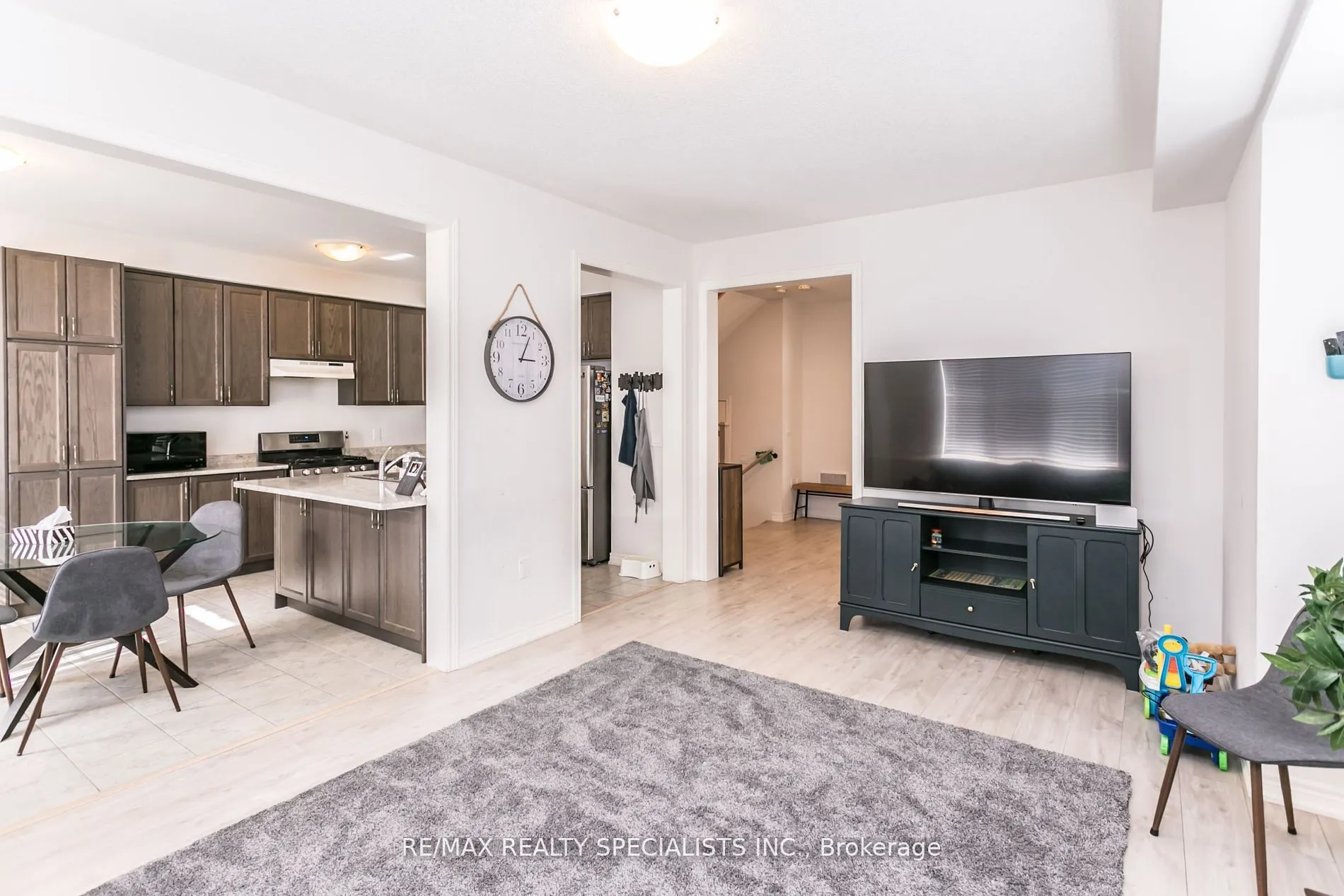 1558 Carr Landing