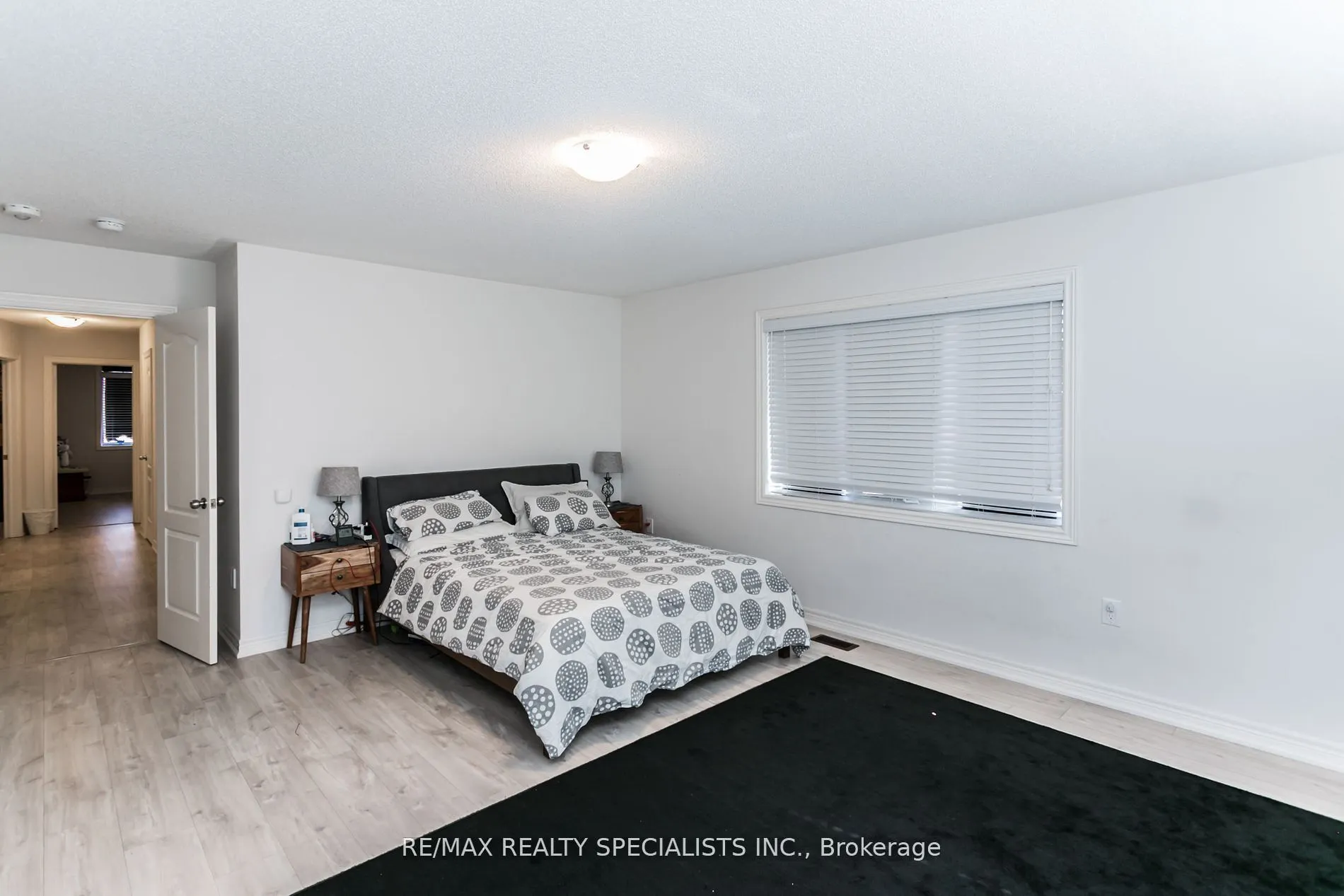 1558 Carr Landing