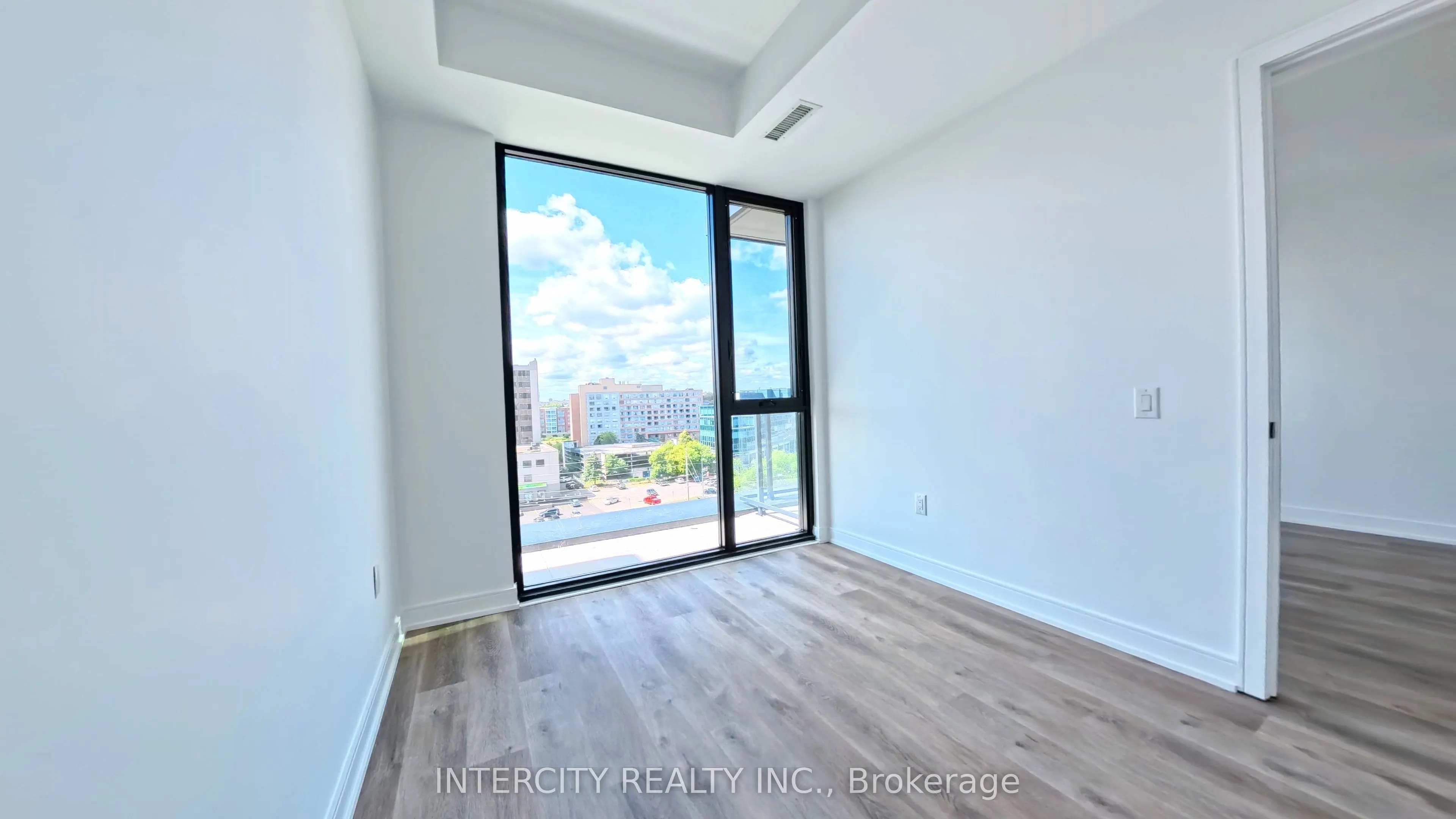 3009 Novar Road, #806