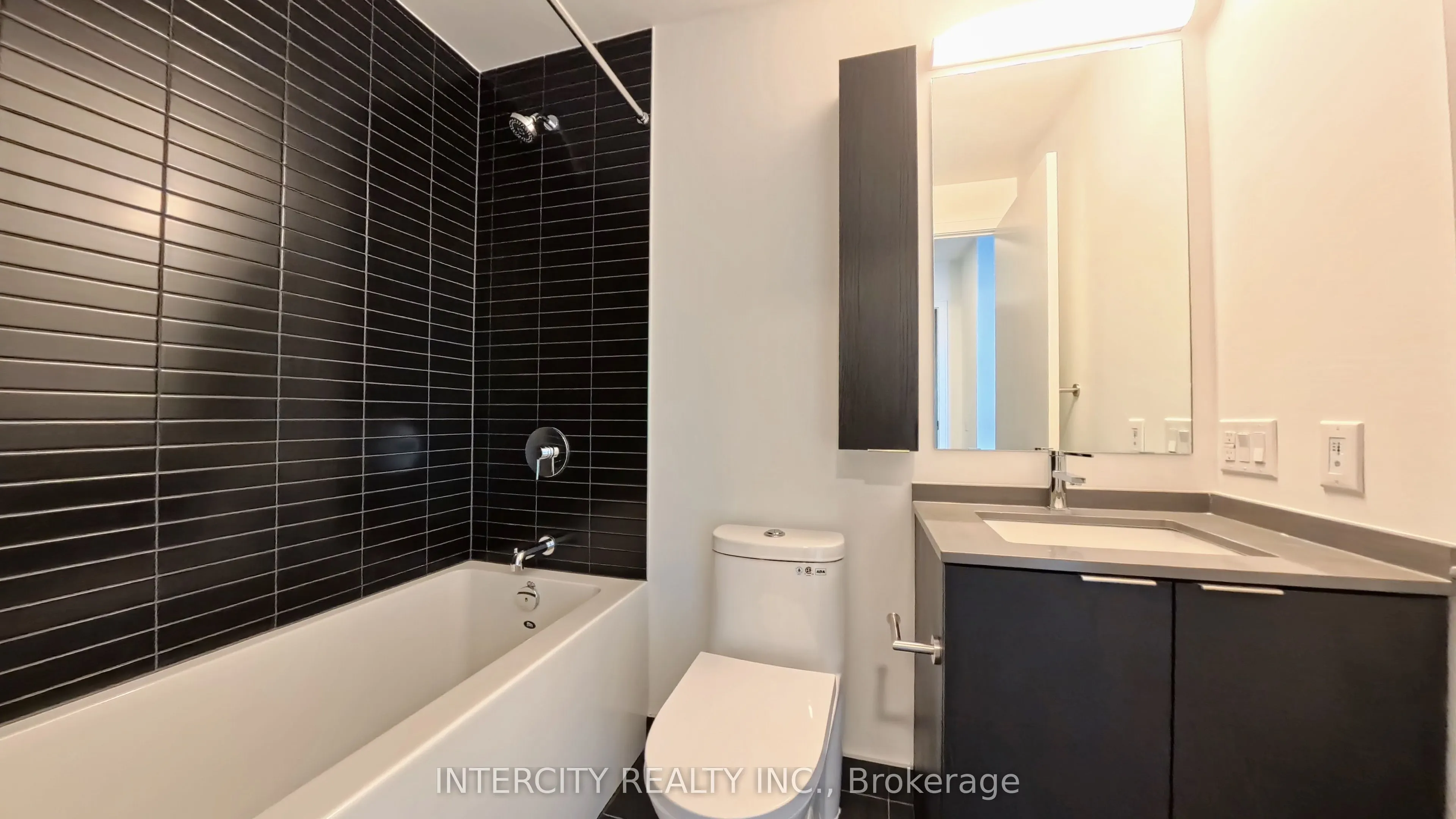 3009 Novar Road, #806