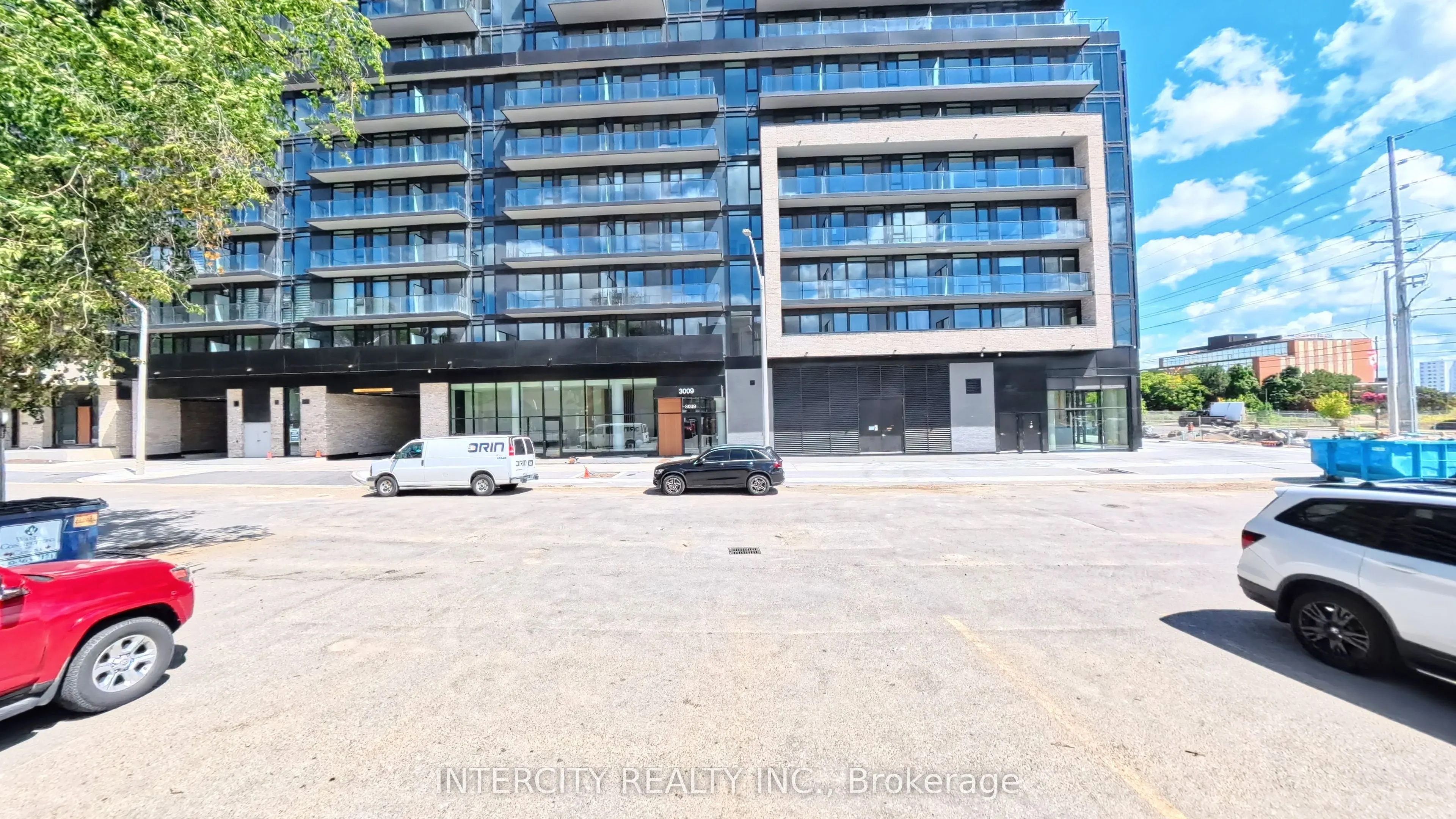 3009 Novar Road, #806