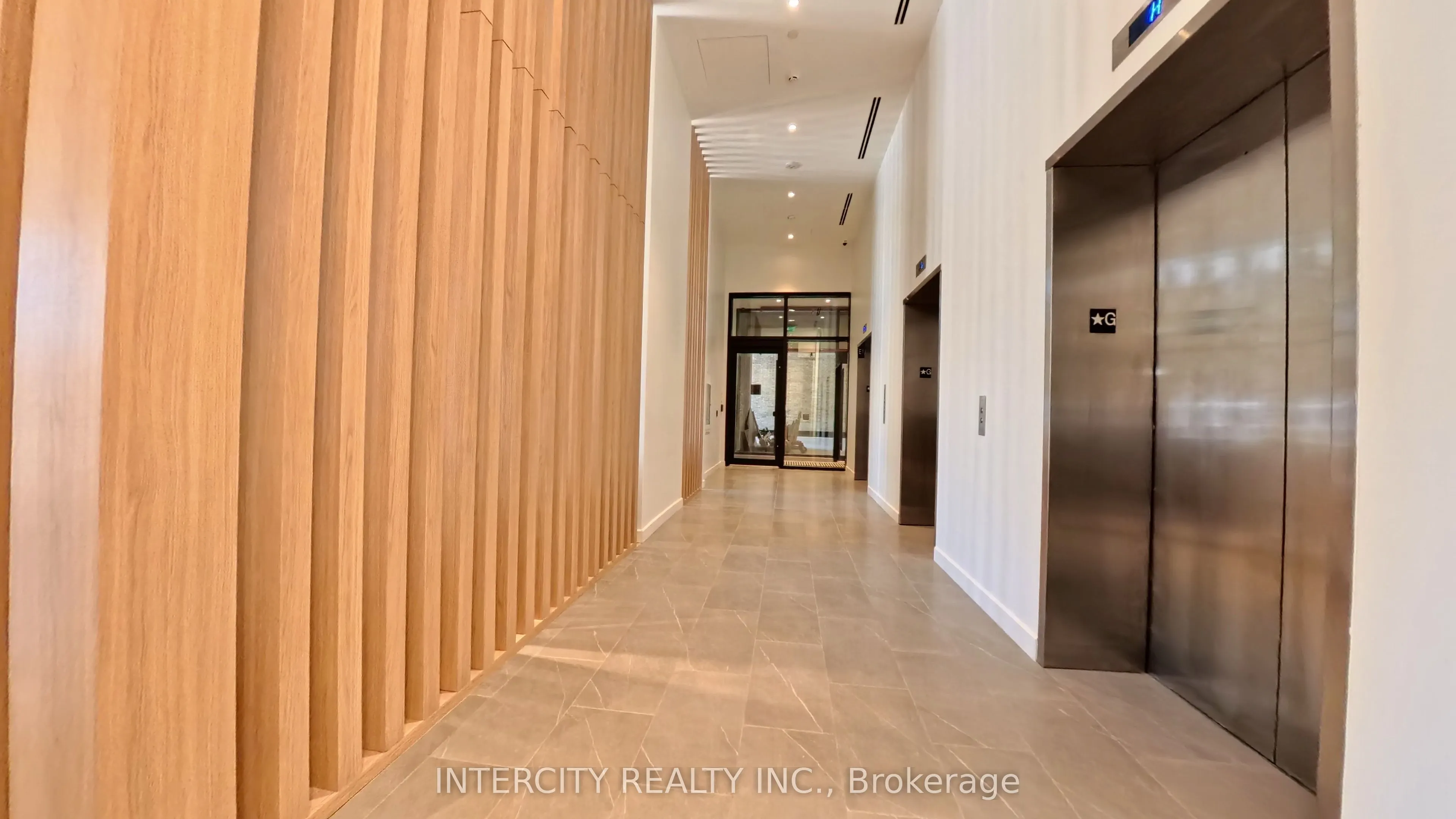 3009 Novar Road, #806