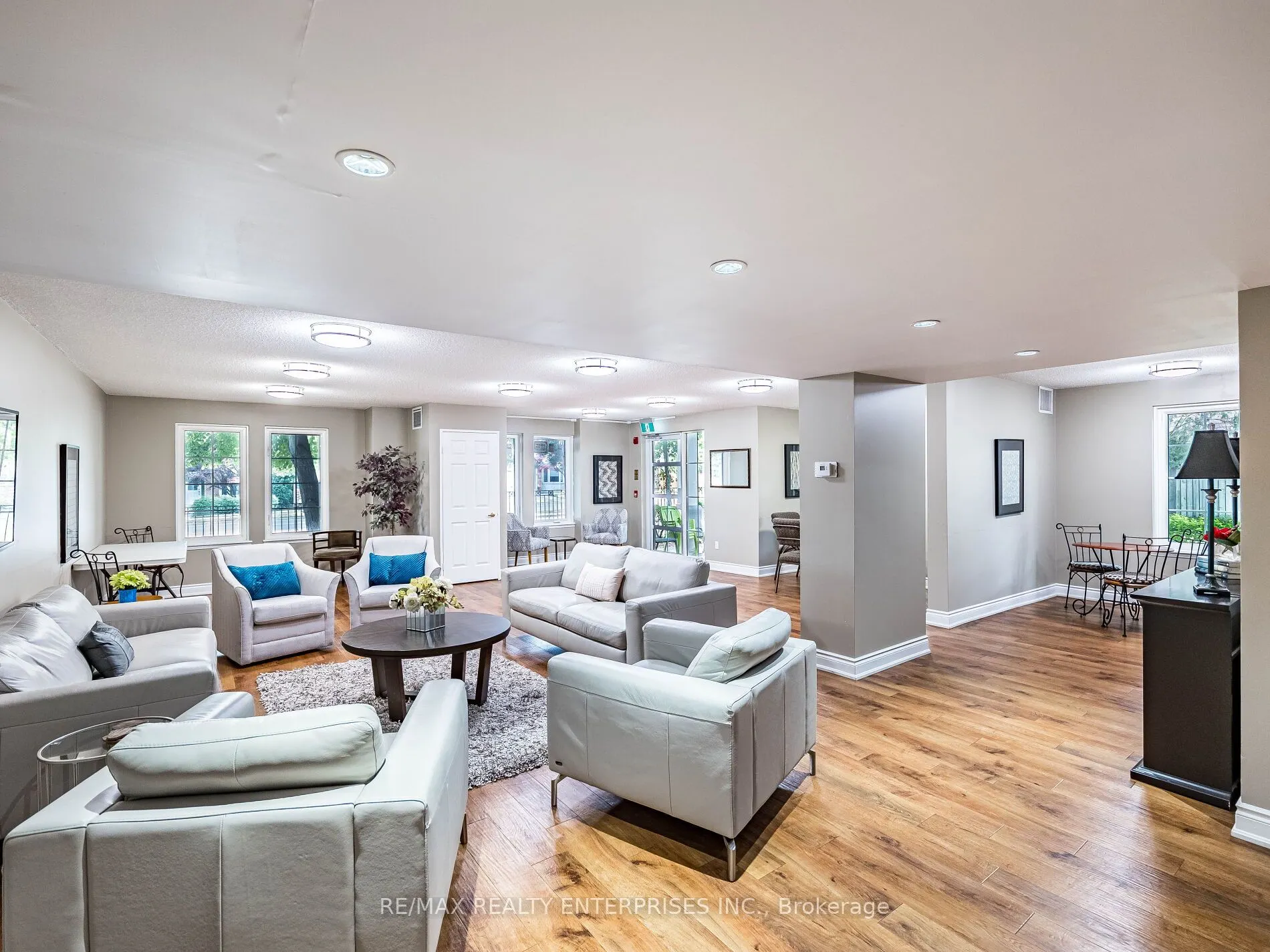 2300 Parkhaven Boulevard, #303