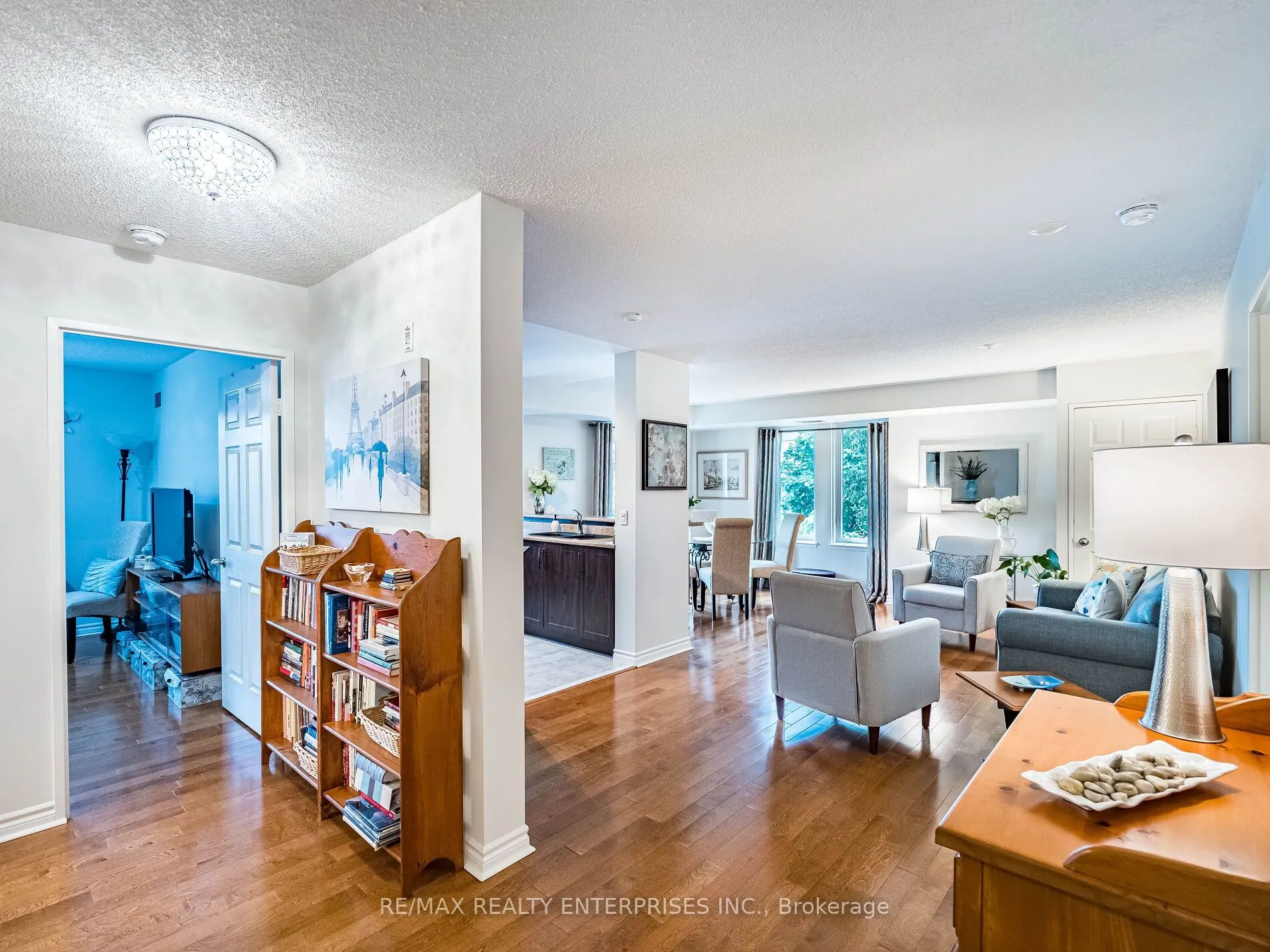 2300 Parkhaven Boulevard, #303