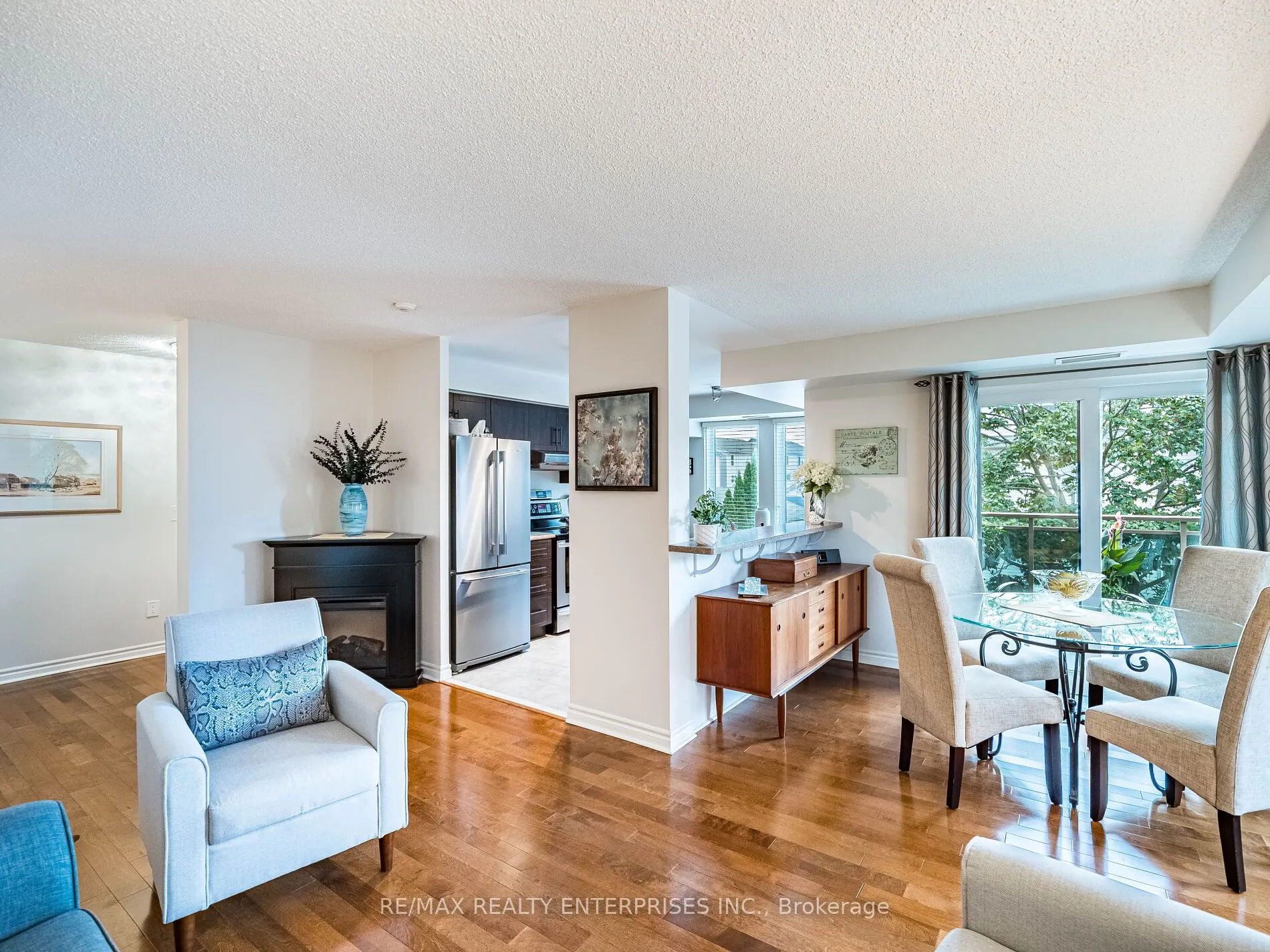 2300 Parkhaven Boulevard, #303