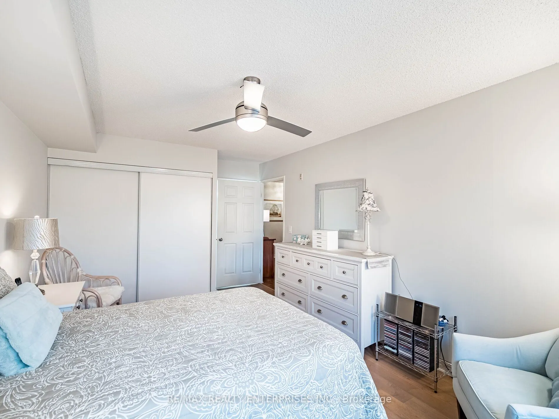 2300 Parkhaven Boulevard, #303