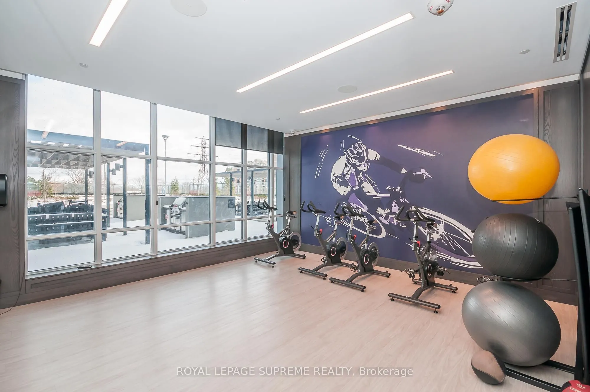 9 Mabelle Avenue, #1417