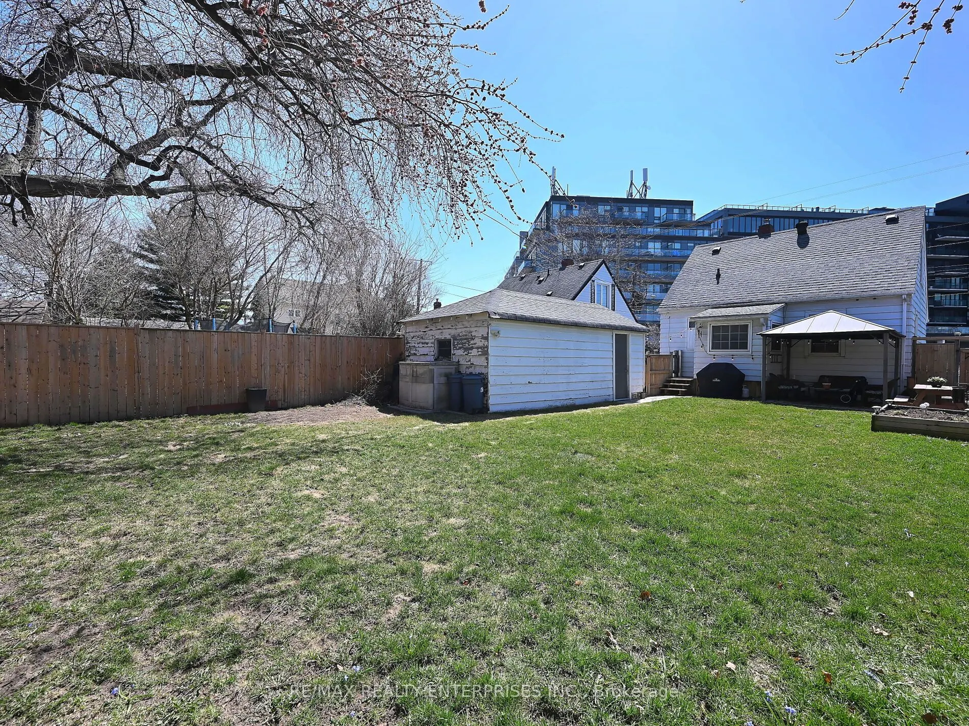 13 Avon Park Drive