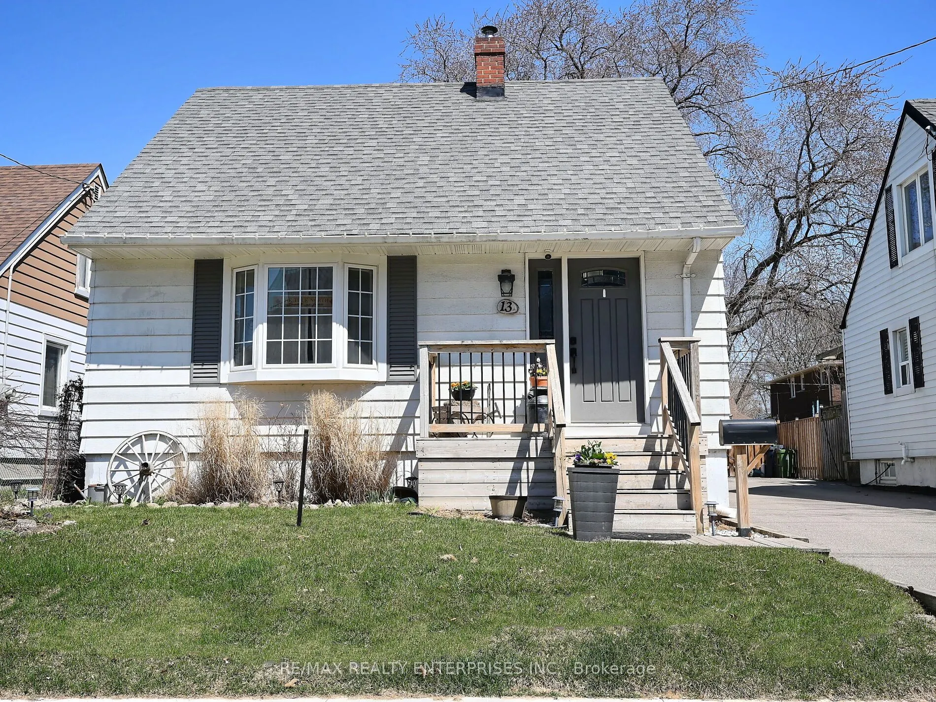 13 Avon Park Drive
