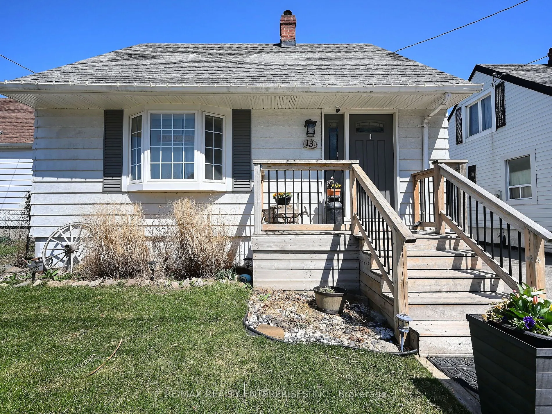 13 Avon Park Drive