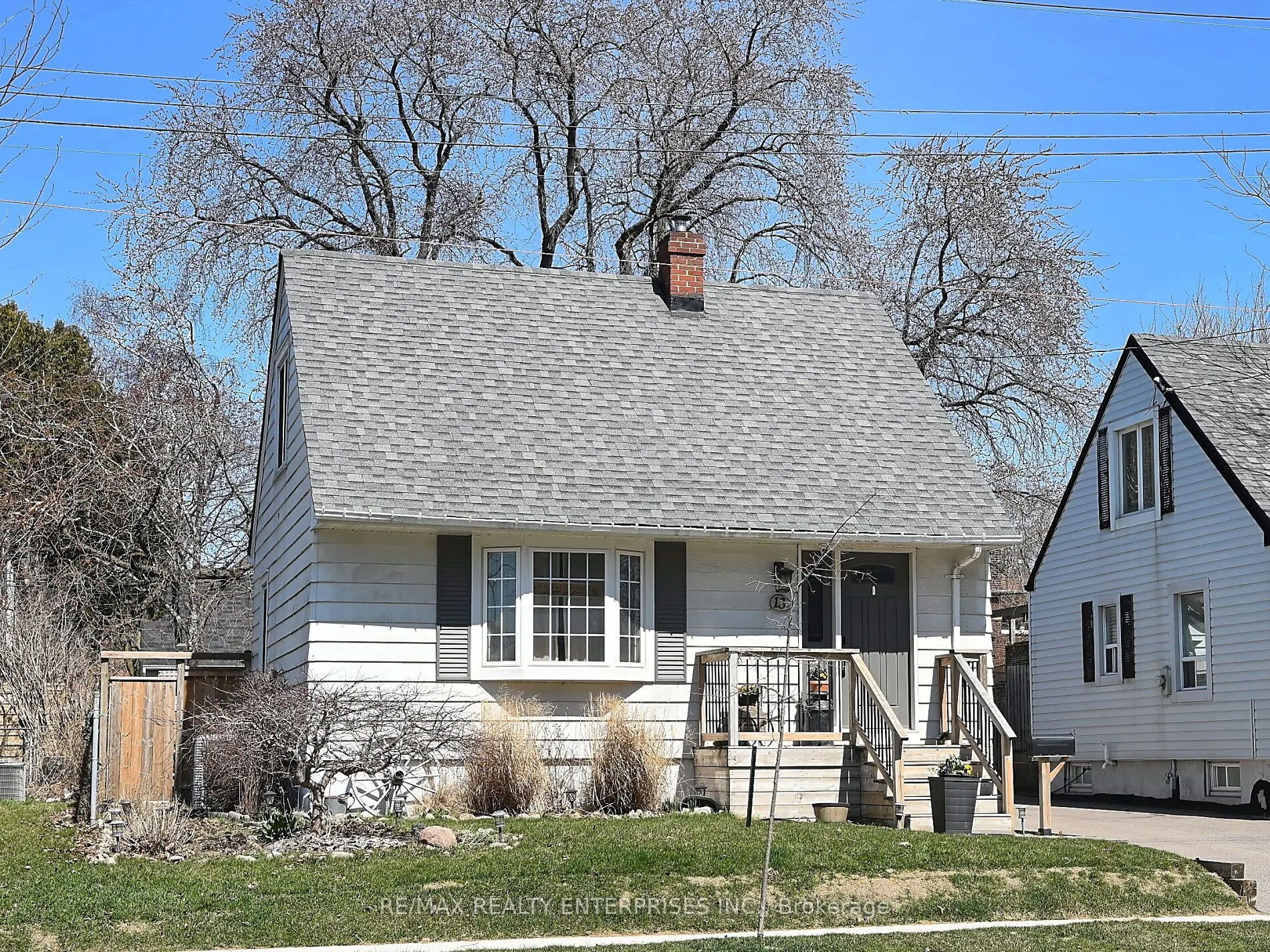 13 Avon Park Drive