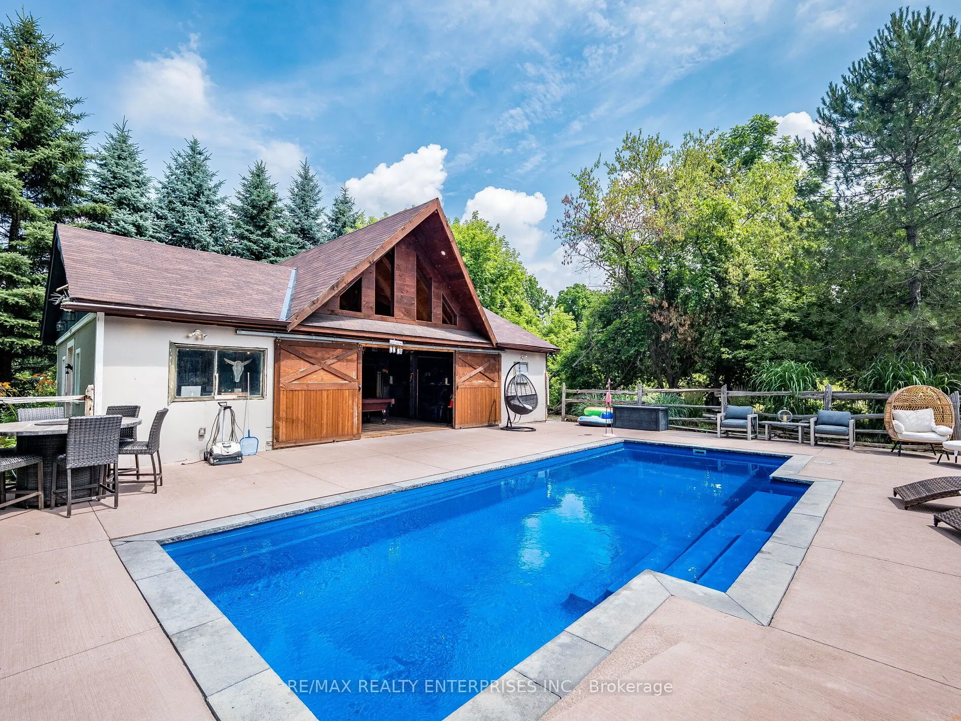 8375 Credit View Road