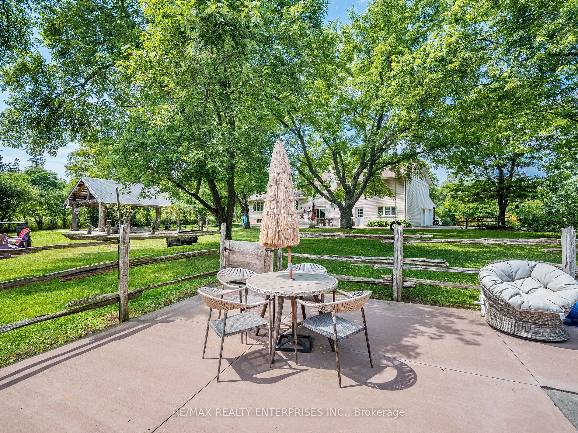 8375 Credit View Road
