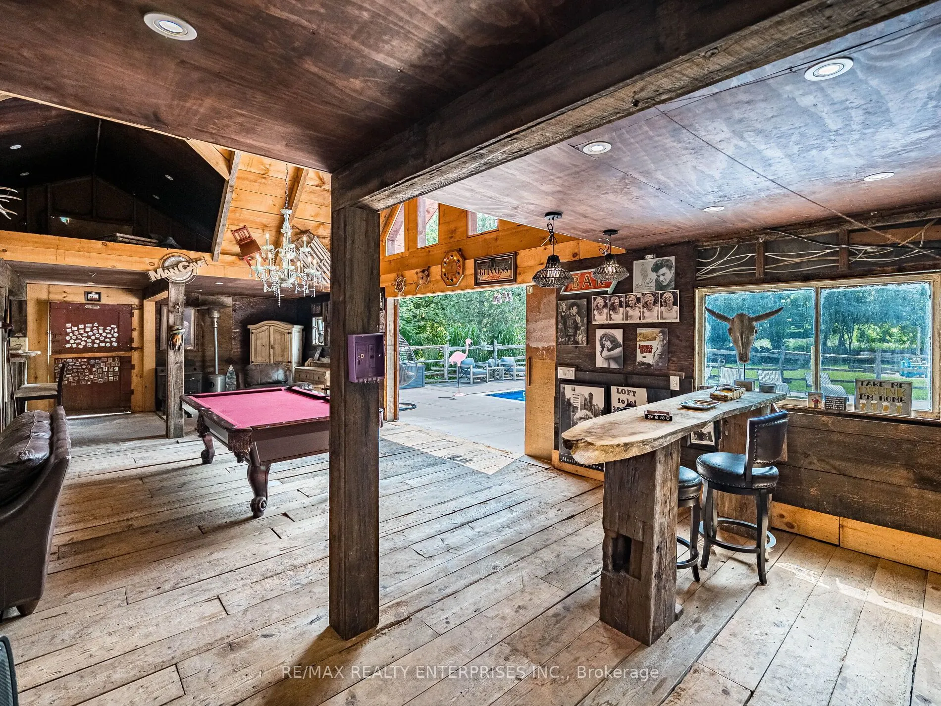 8375 Credit View Road