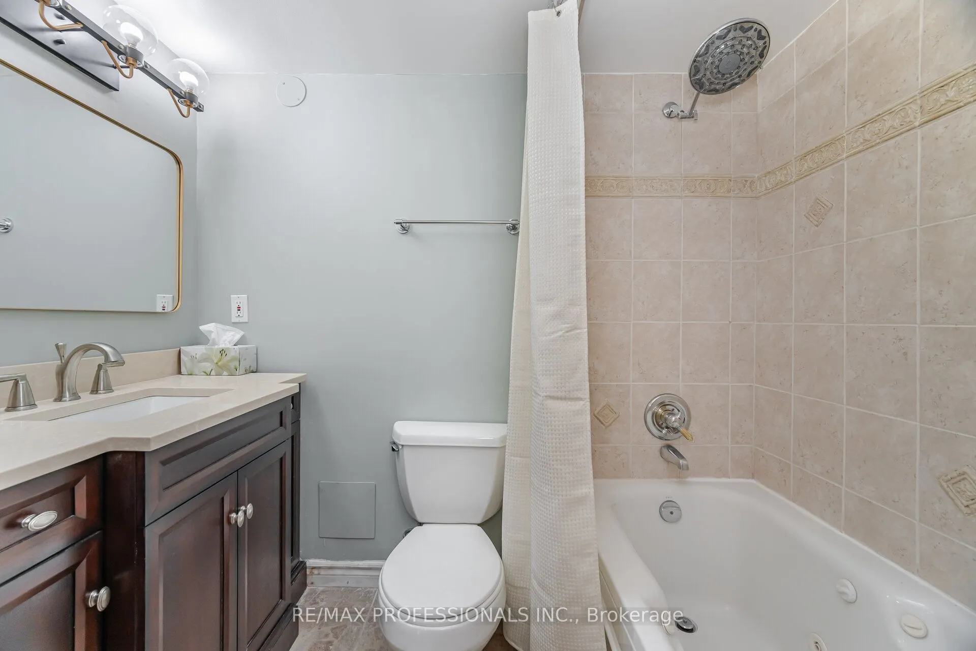 284 Mill Road, #B4