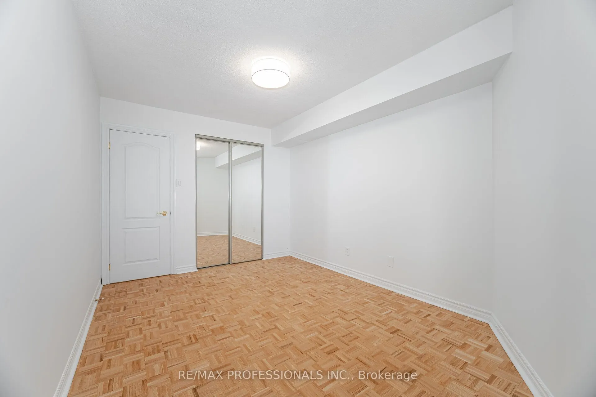 284 Mill Road, #B4