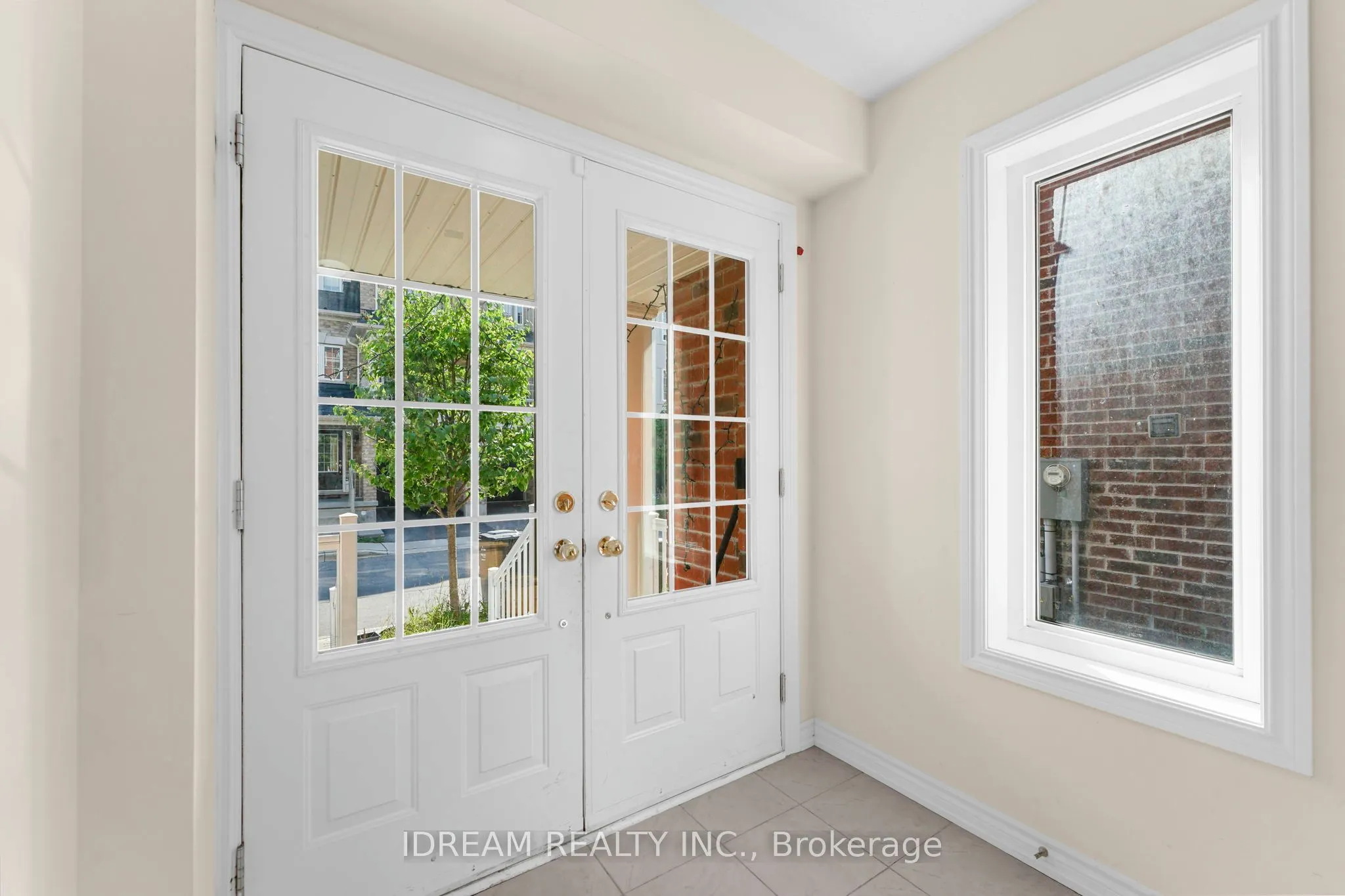 21 Miami Grove