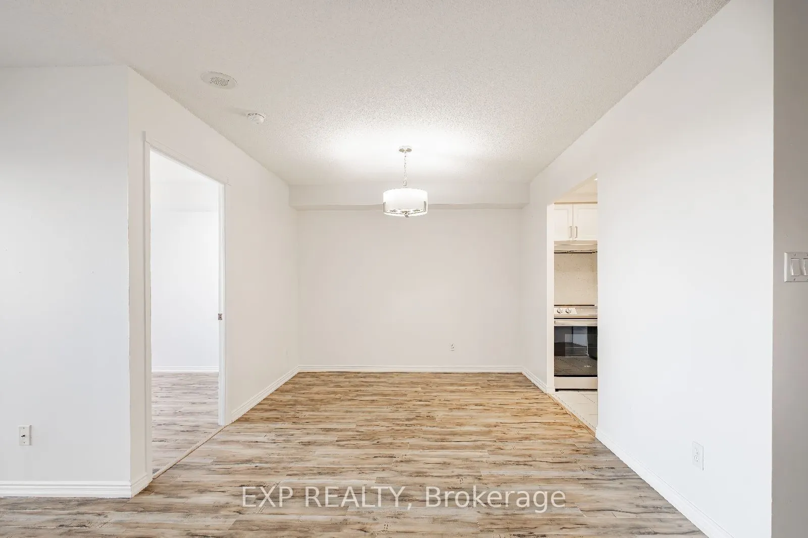 135 Hillcrest Avenue, #805
