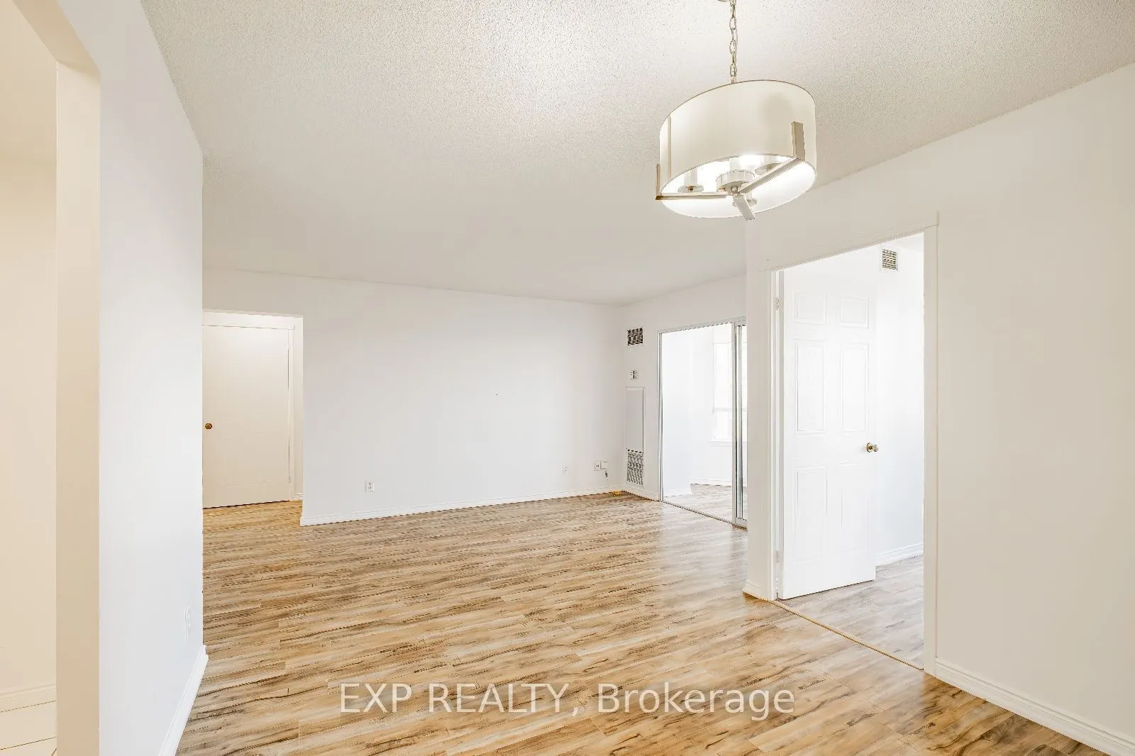 135 Hillcrest Avenue, #805