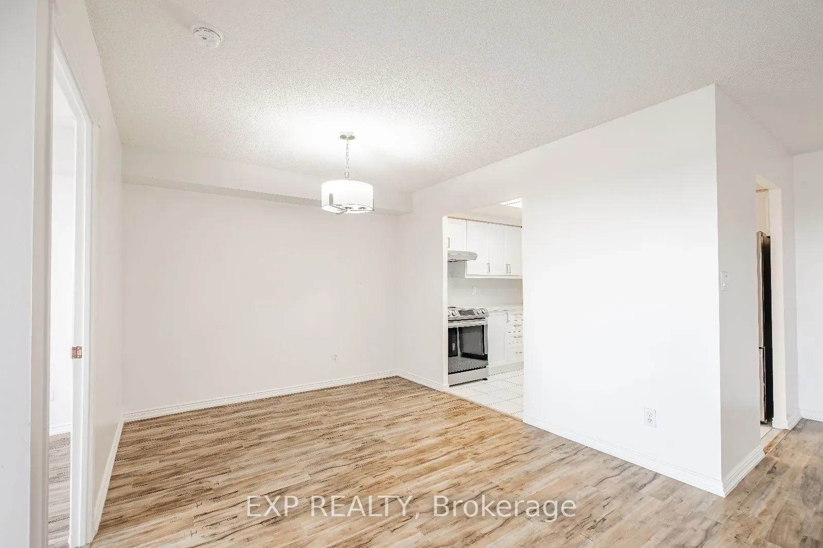 135 Hillcrest Avenue, #805