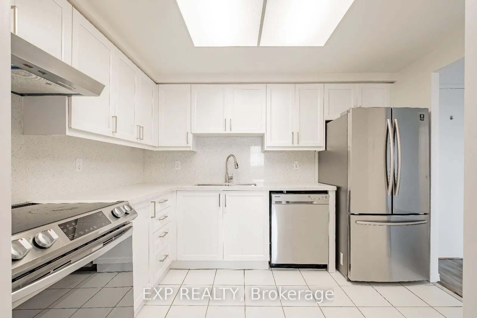 135 Hillcrest Avenue, #805