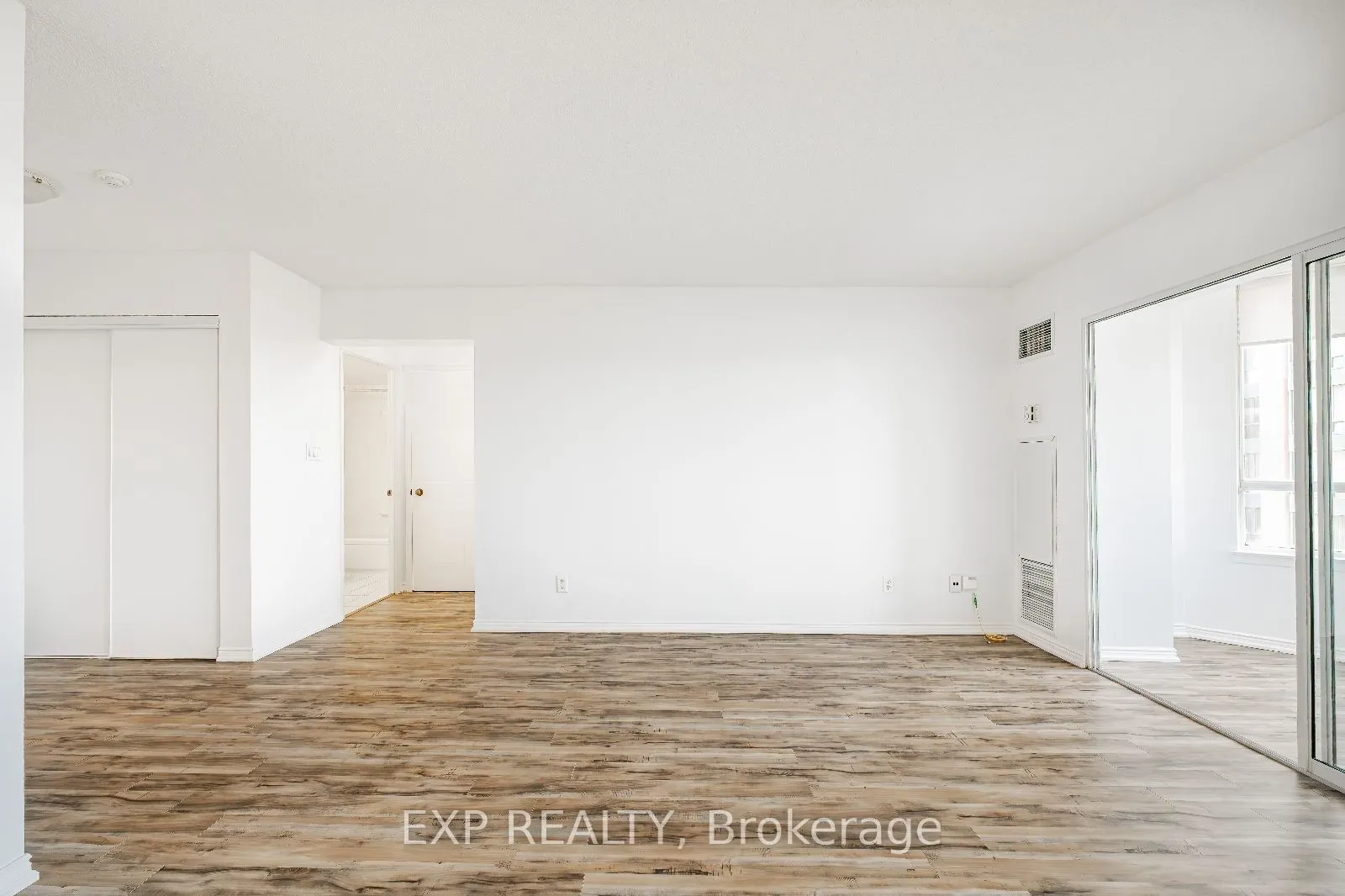 135 Hillcrest Avenue, #805