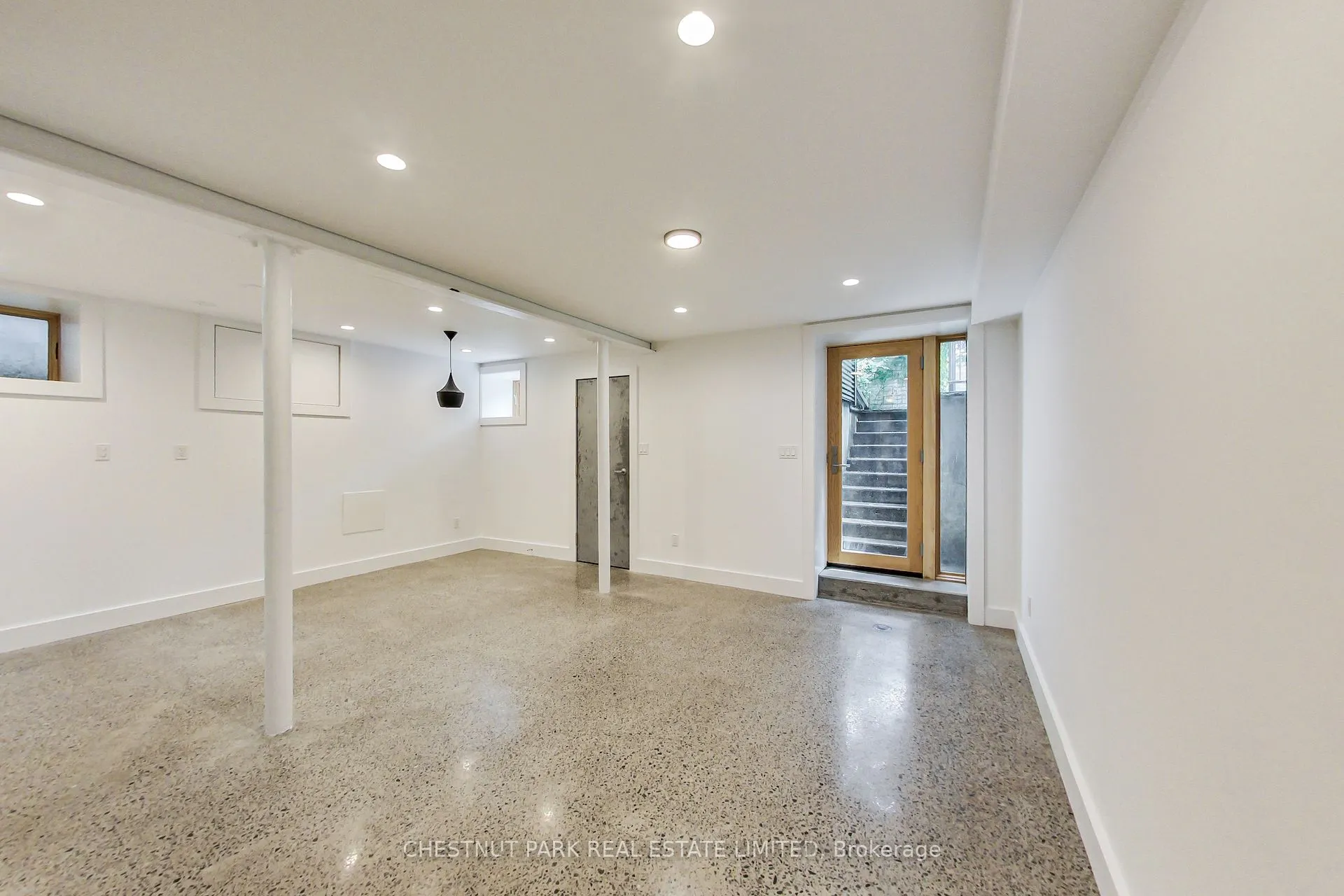 37 Tyndall Avenue, #Lower