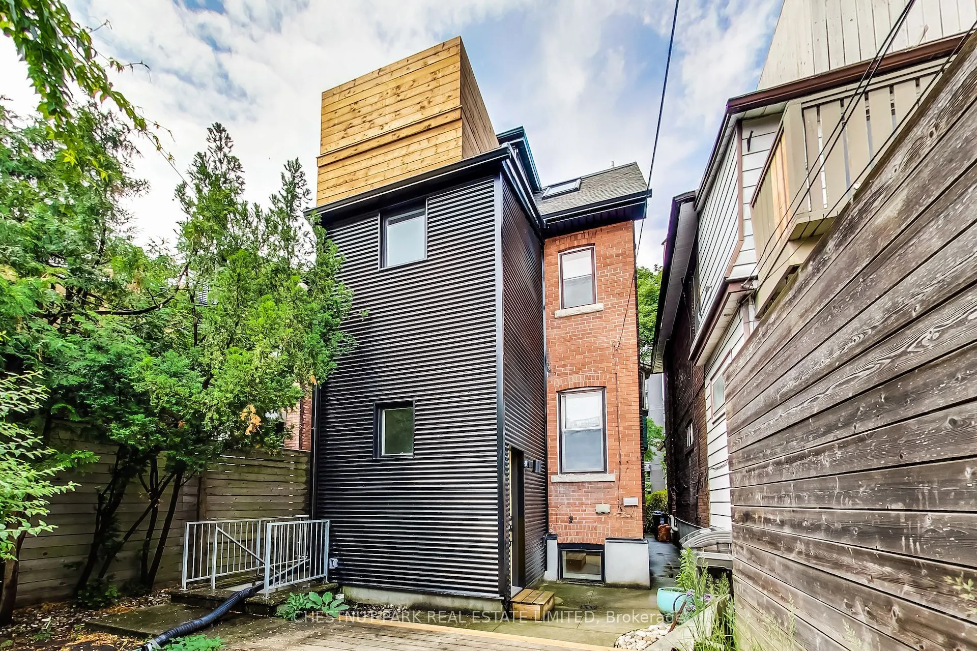 37 Tyndall Avenue, #Lower