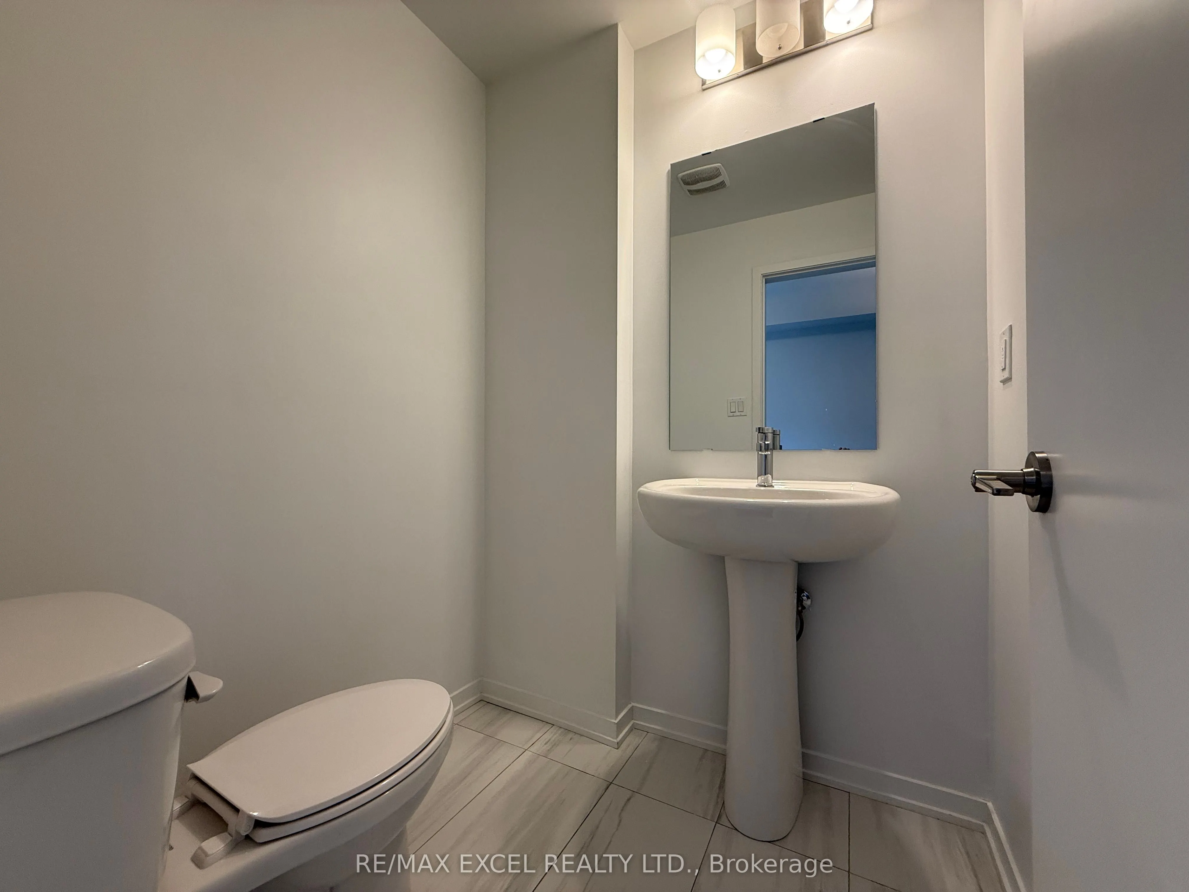 15 William Jackson Way, #24