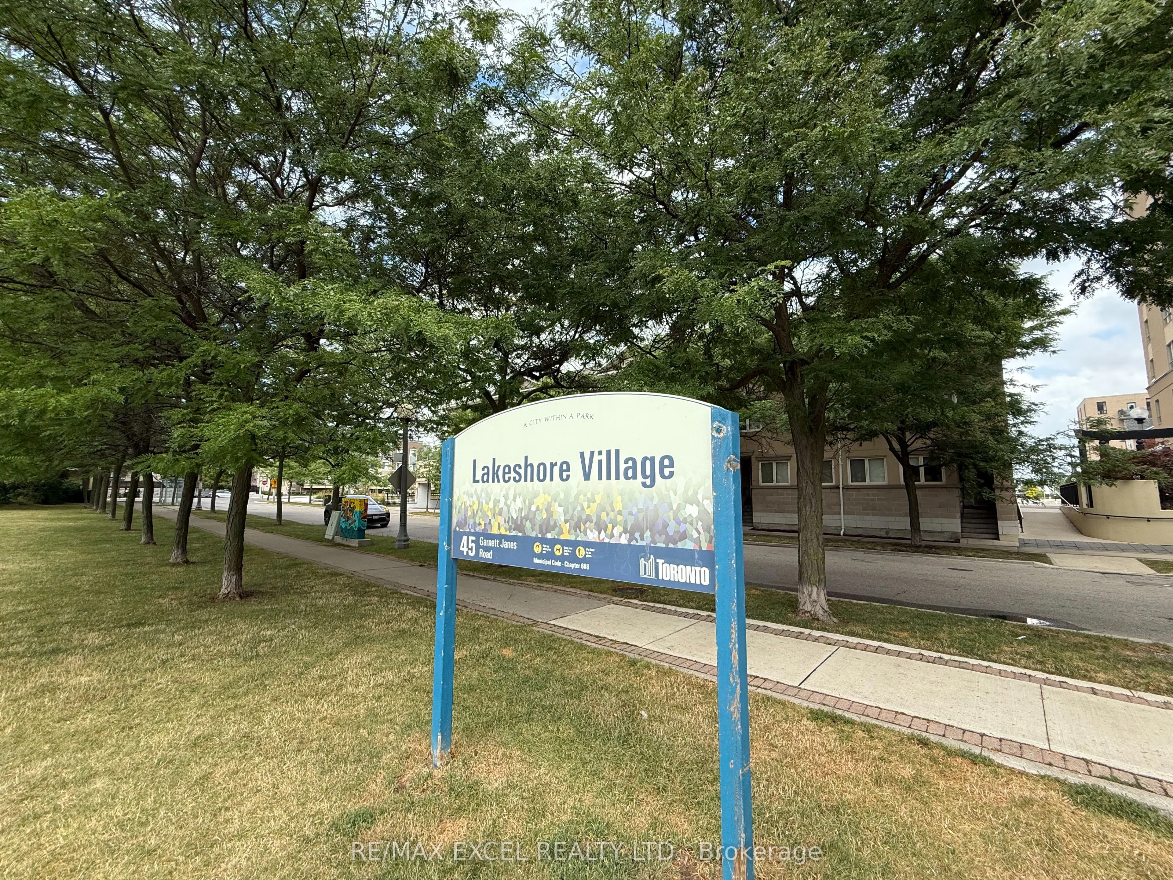 15 William Jackson Way, #24