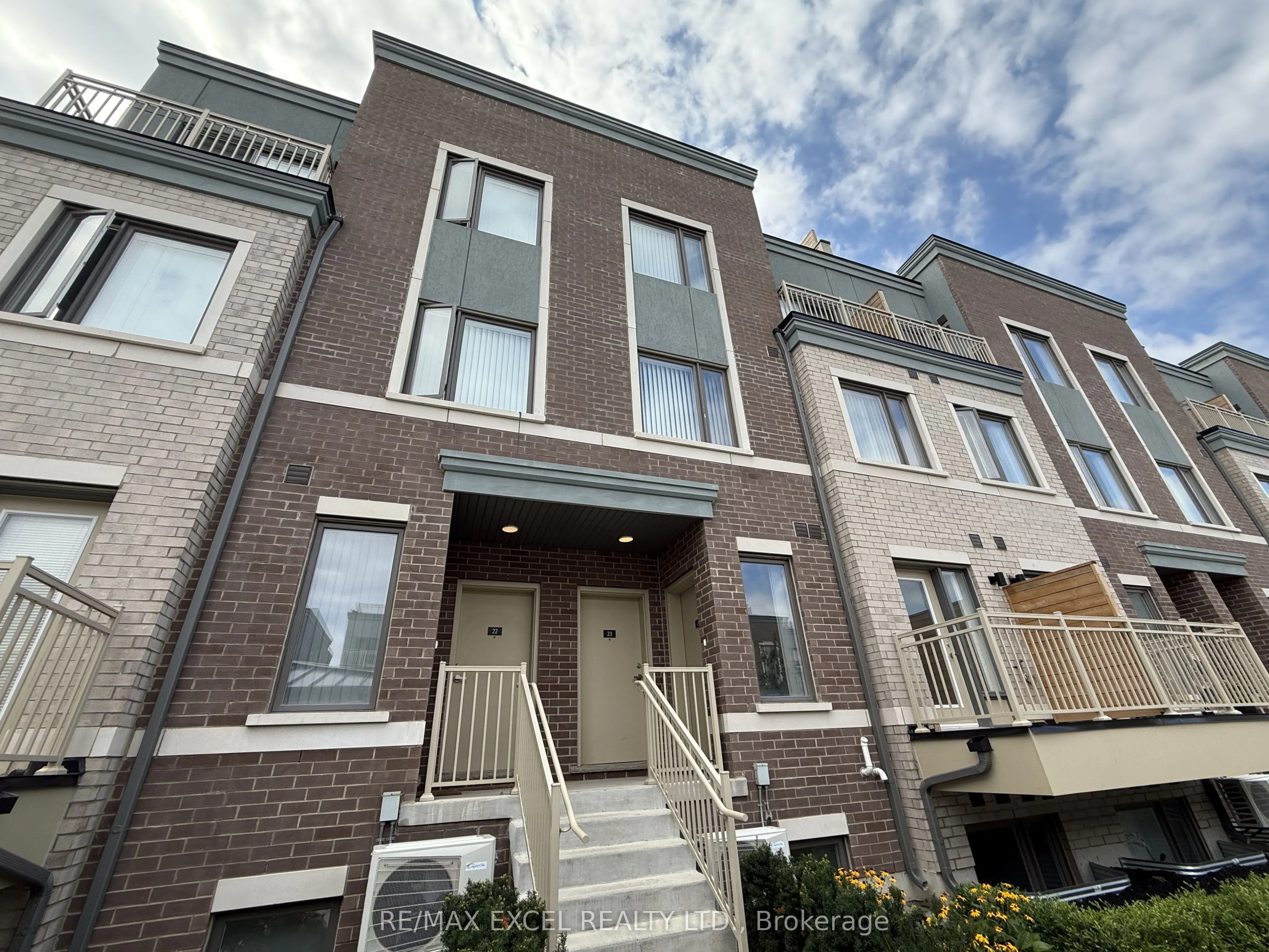 15 William Jackson Way, #24