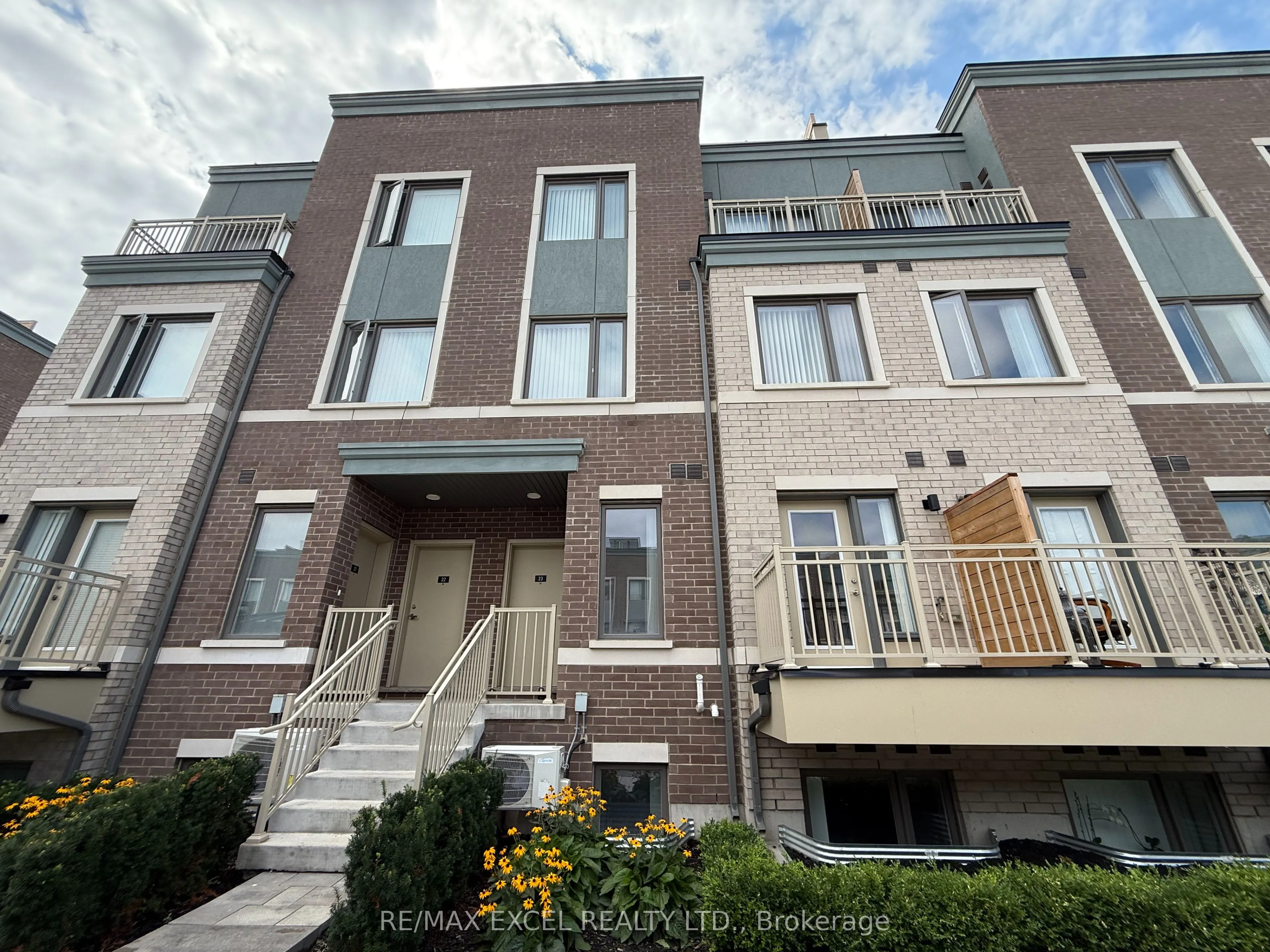 15 William Jackson Way, #24