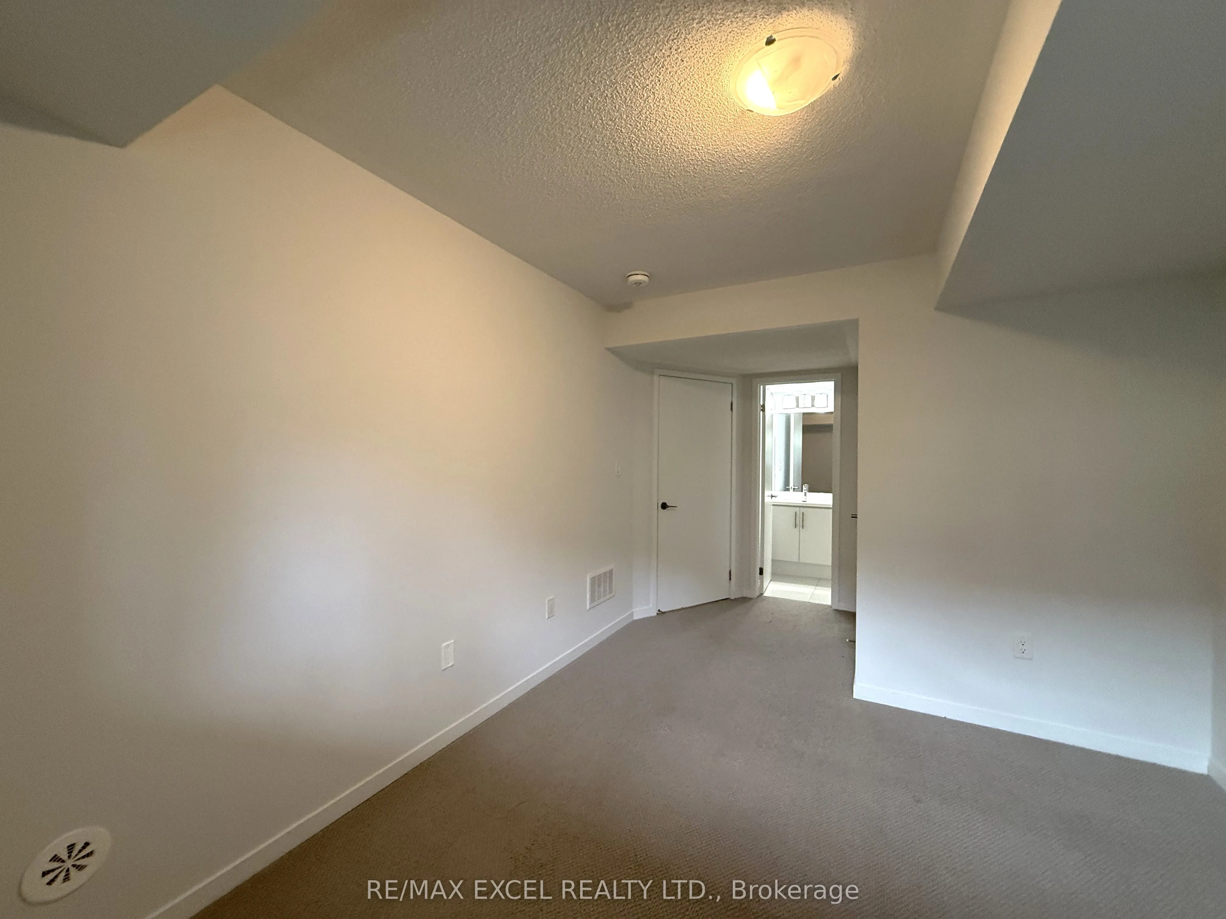 15 William Jackson Way, #24