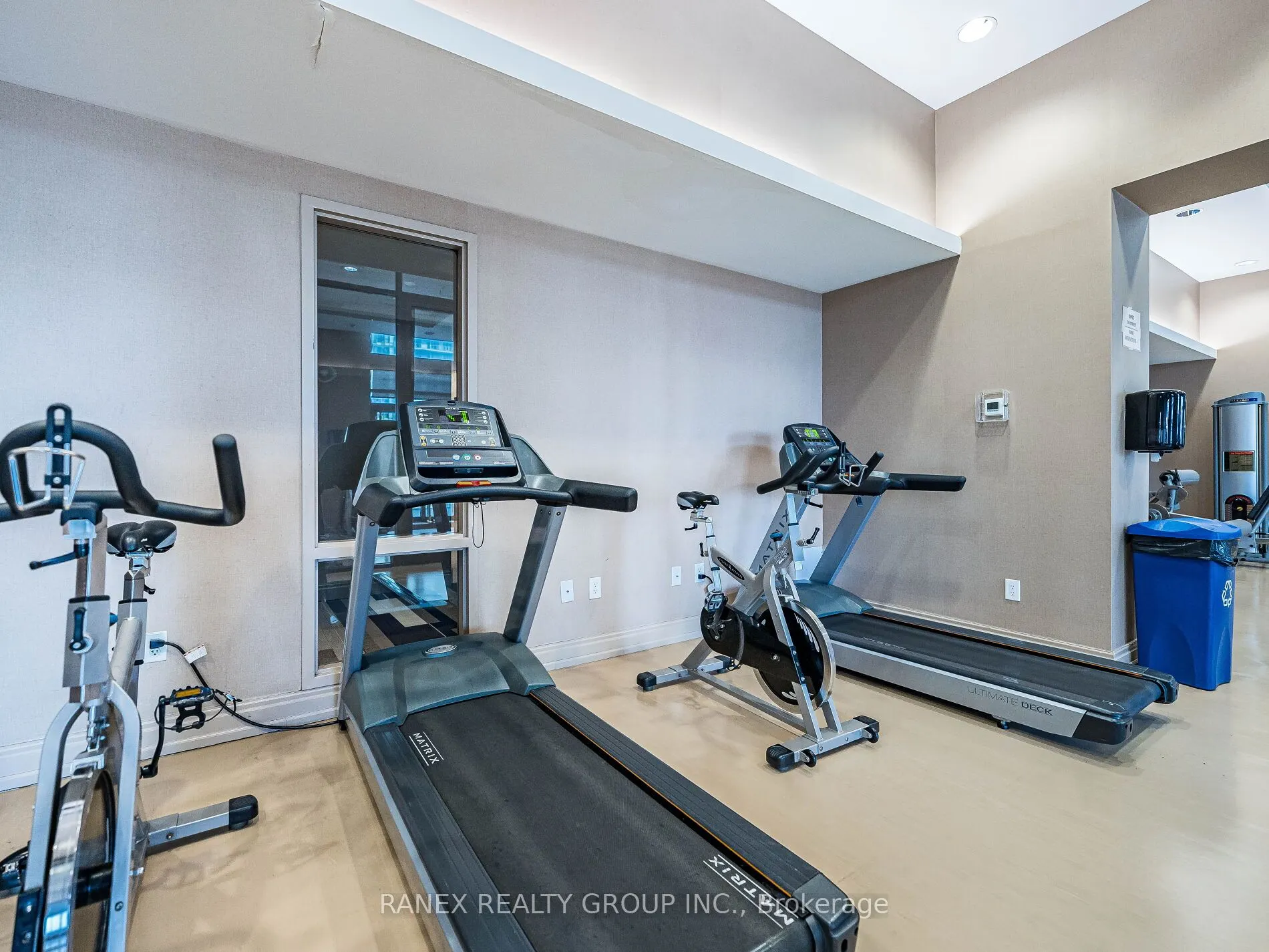 385 Prince Of Wales Drive, #416