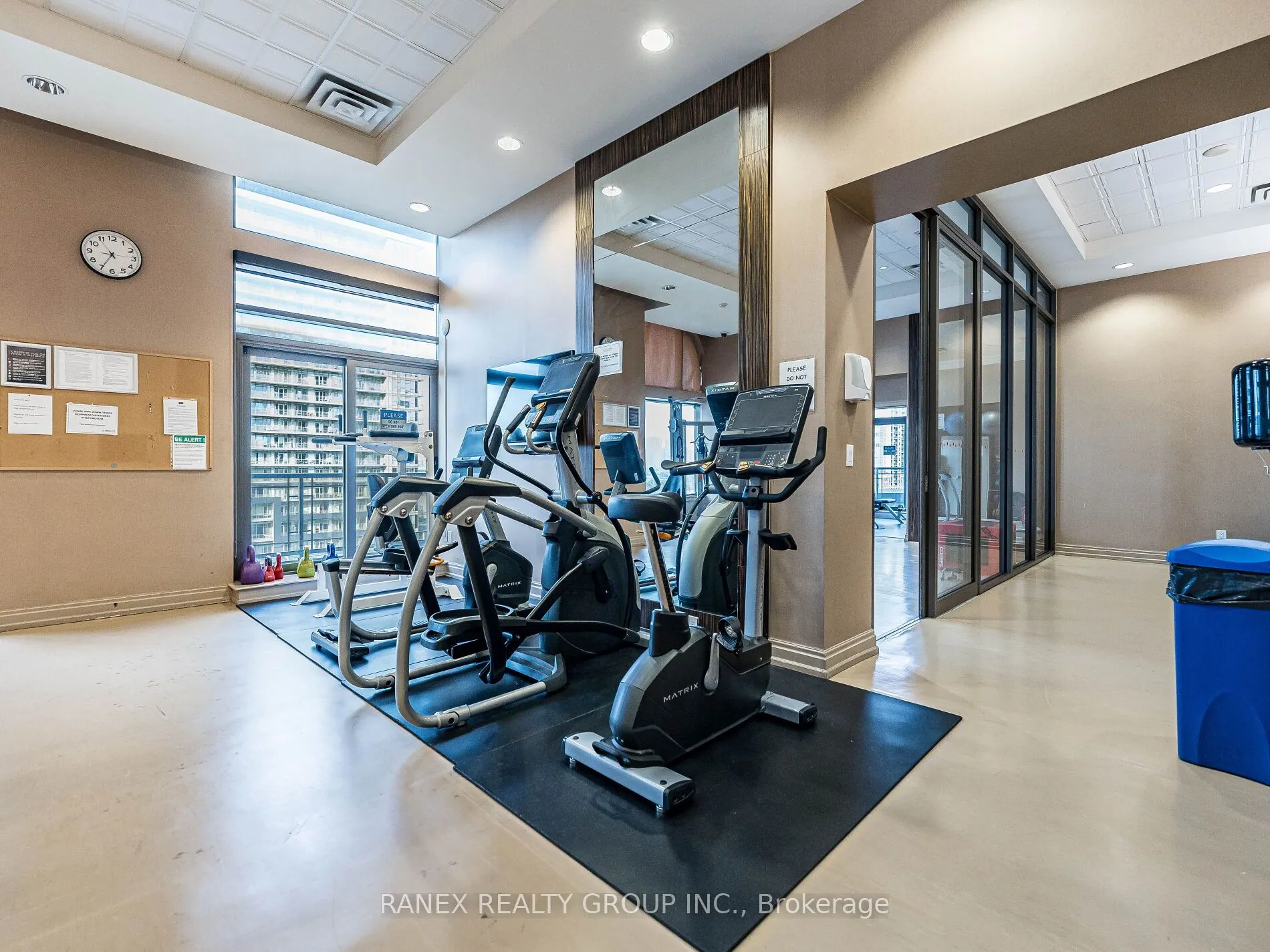 385 Prince Of Wales Drive, #416