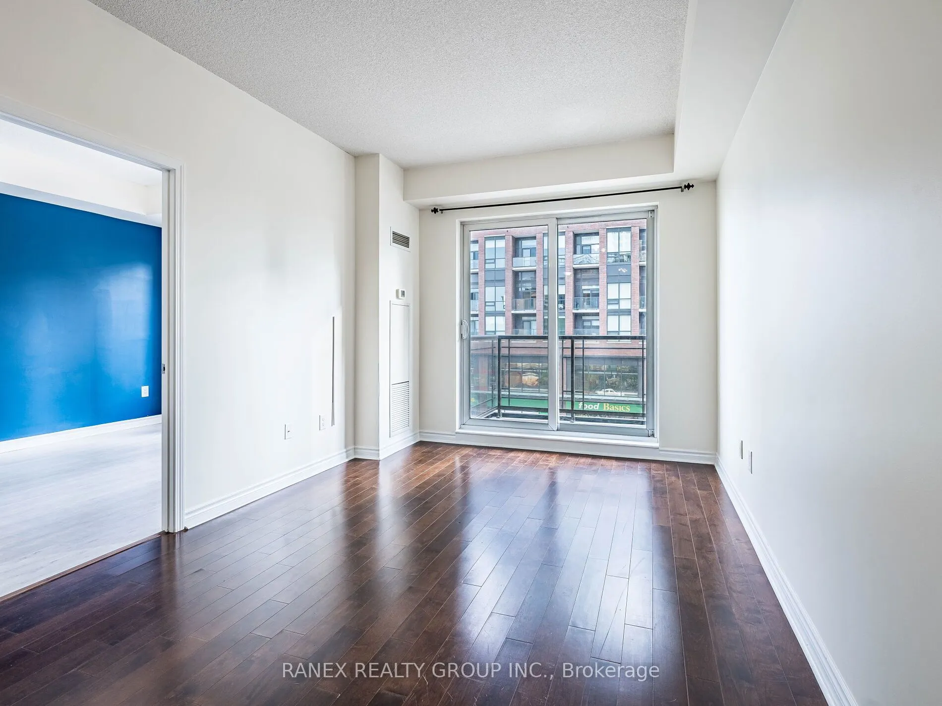 385 Prince Of Wales Drive, #416